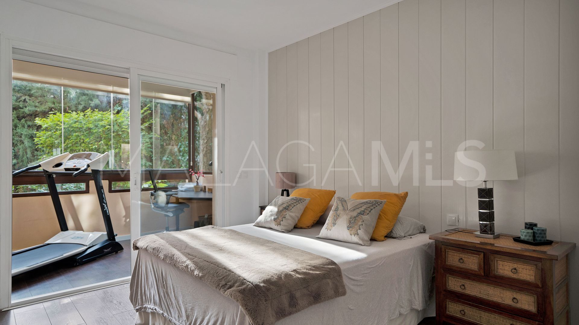 For sale ground floor apartment in Nagüeles