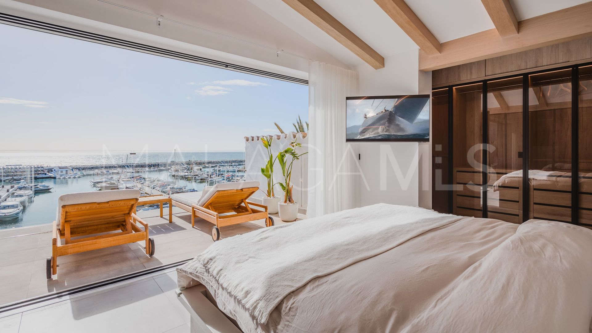 Duplex penthouse for sale in Marbella - Puerto Banus