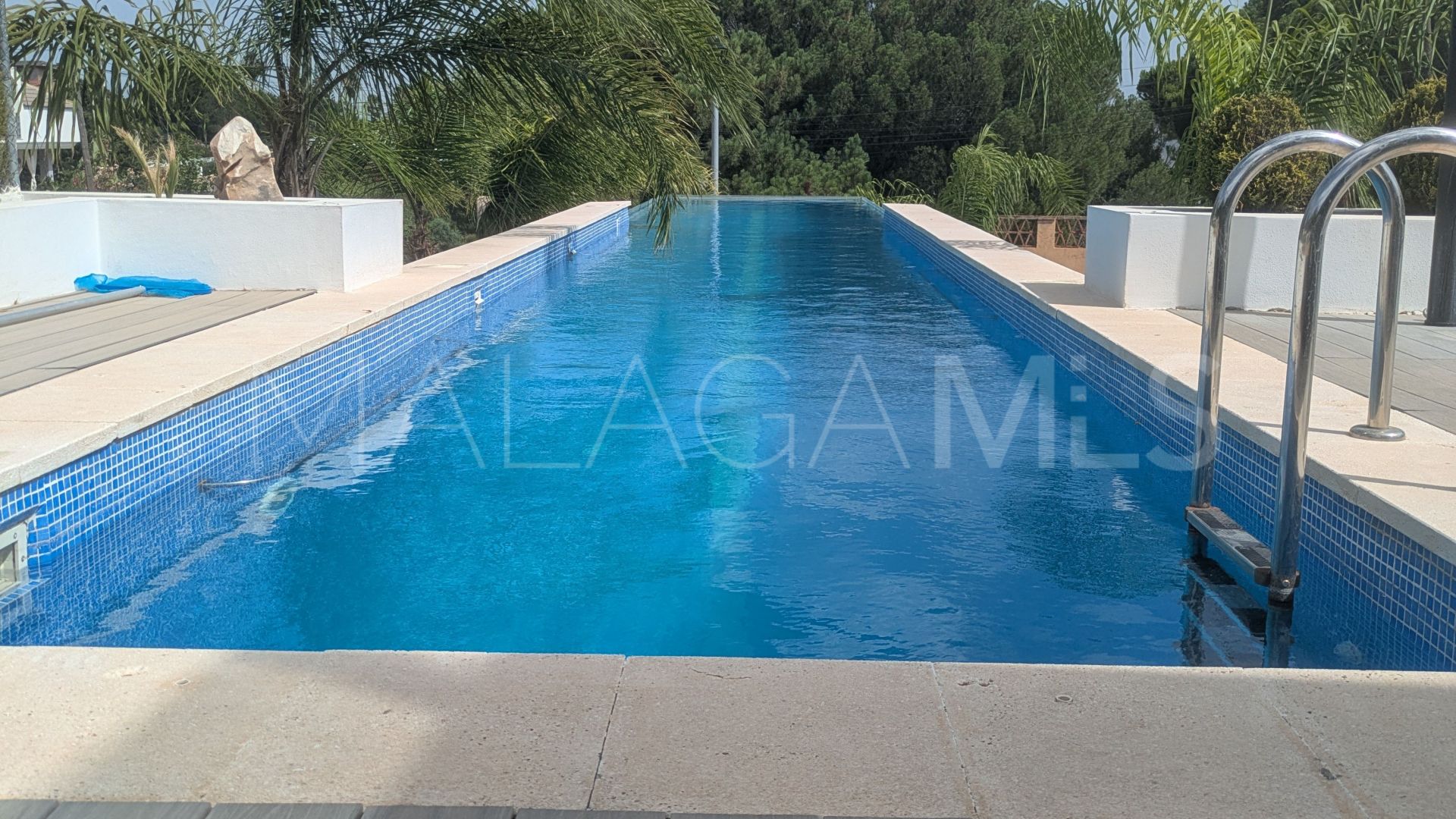 Villa for sale in Pinos de Alhaurín