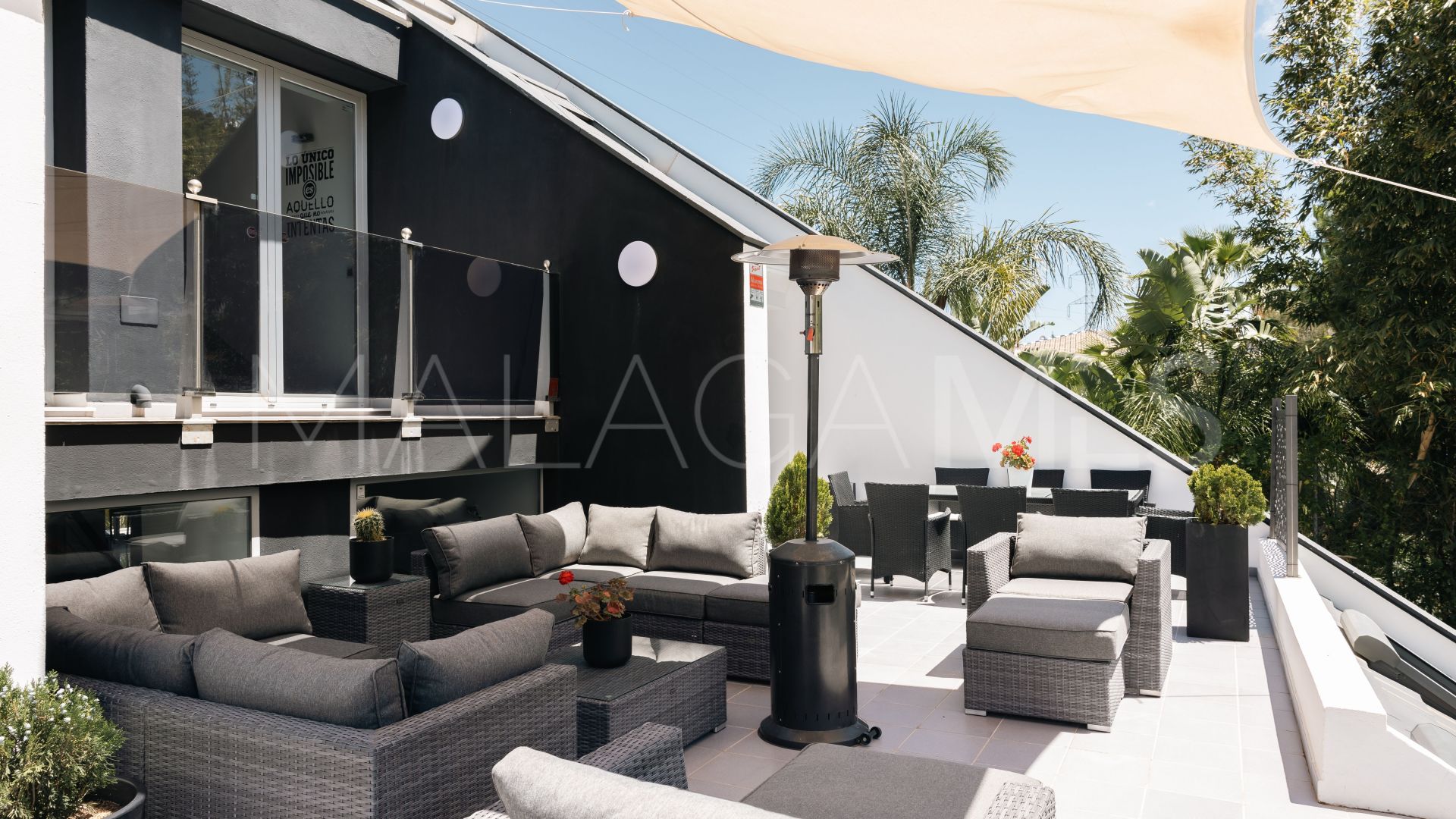 Villa for sale in Pinos de Alhaurín