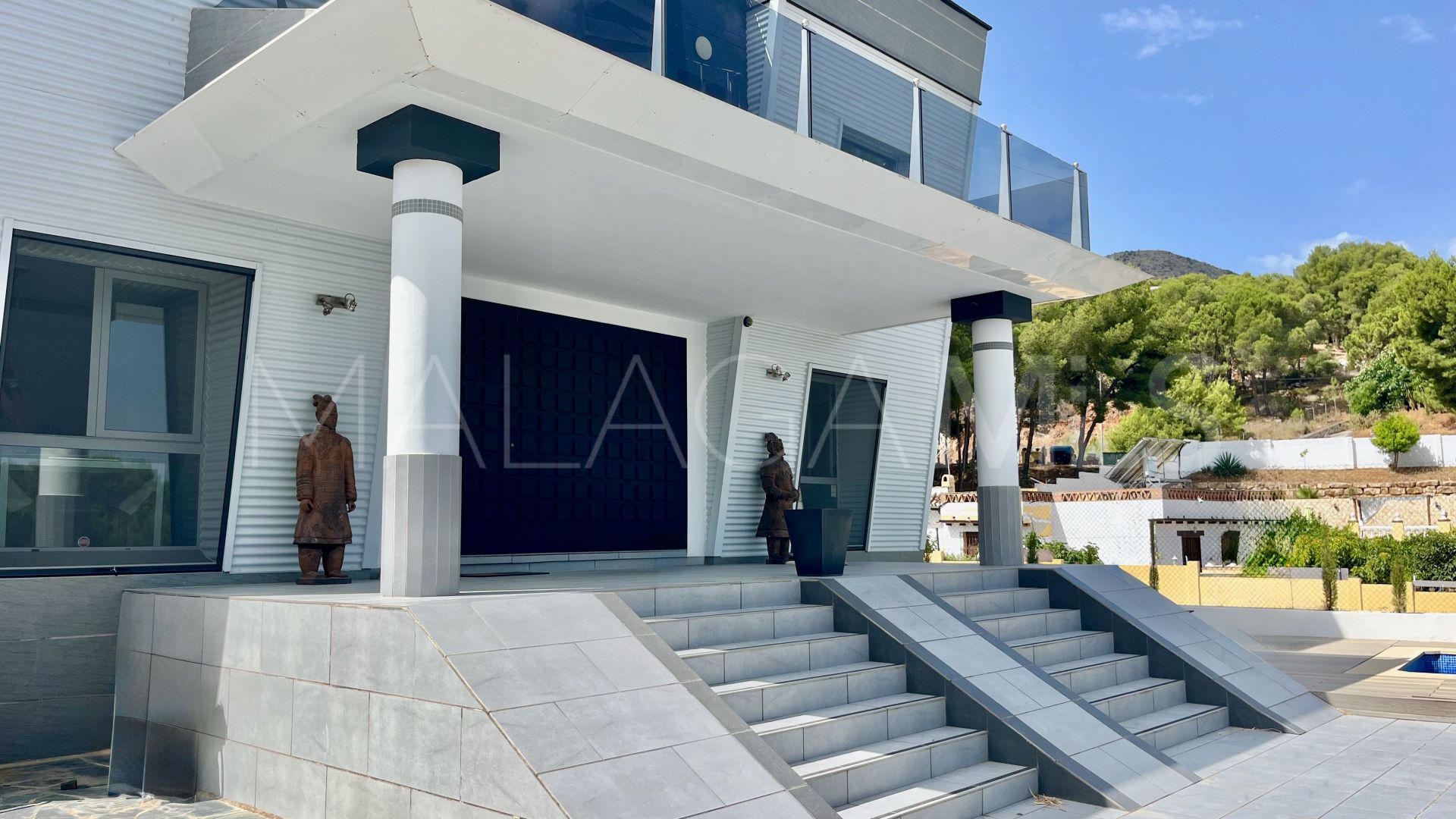 Villa for sale in Pinos de Alhaurín