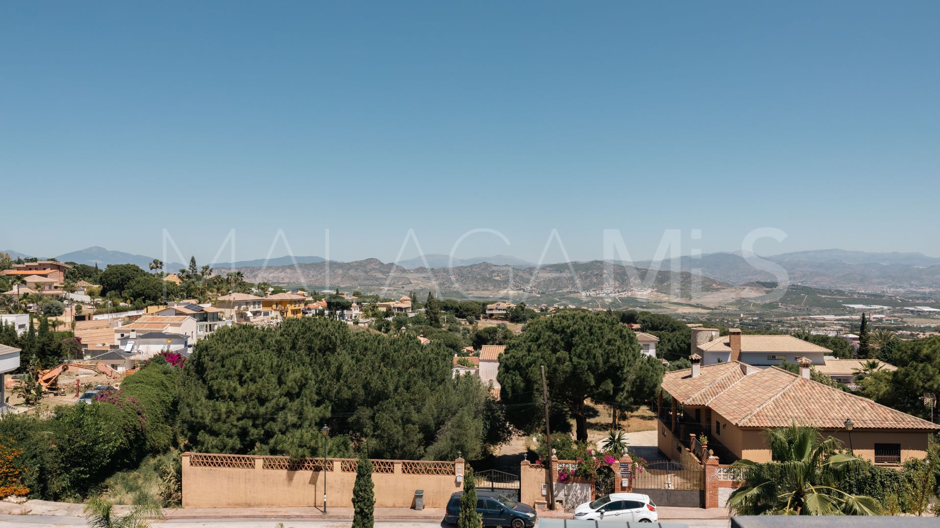 Villa for sale in Pinos de Alhaurín