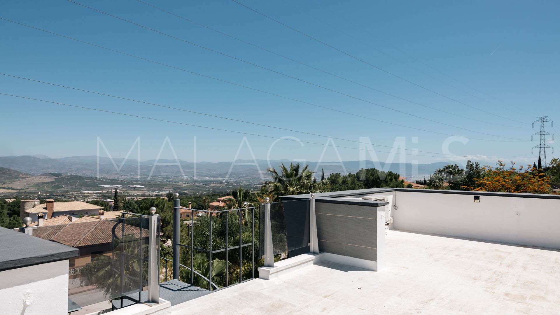 Villa for sale in Pinos de Alhaurín