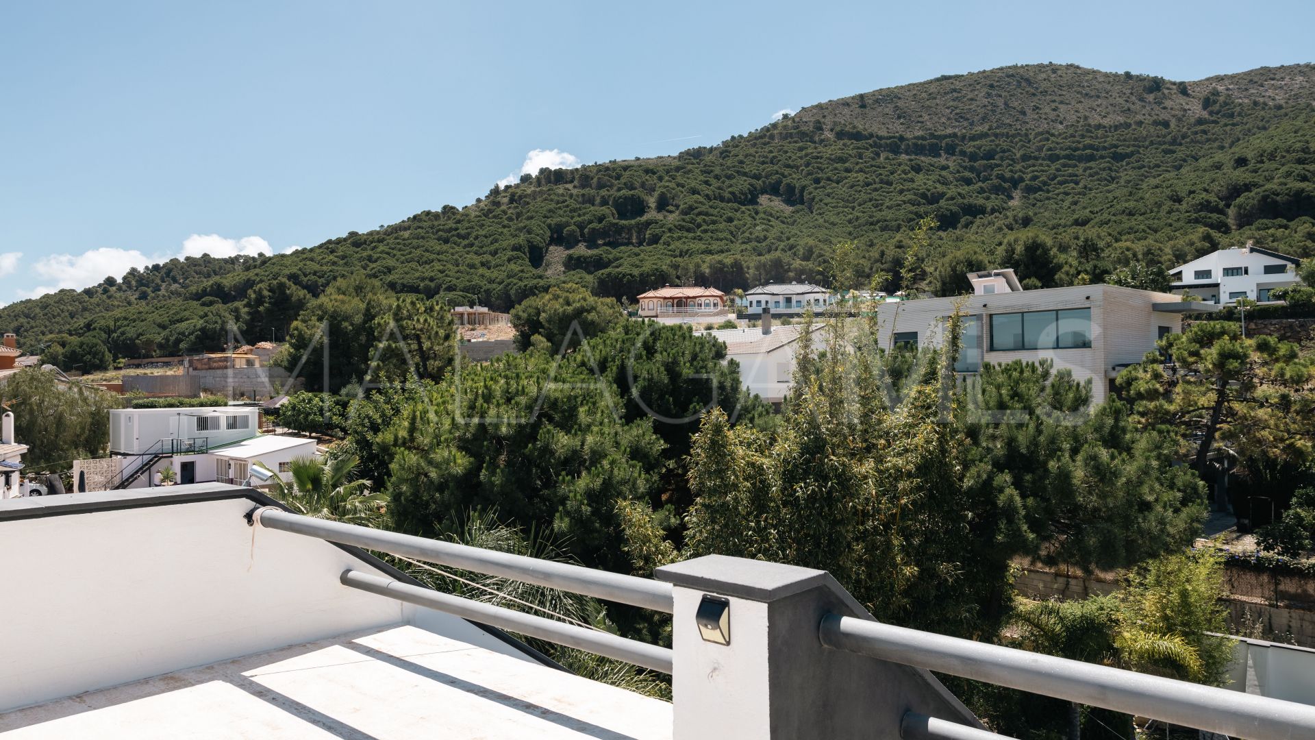 Villa for sale in Pinos de Alhaurín