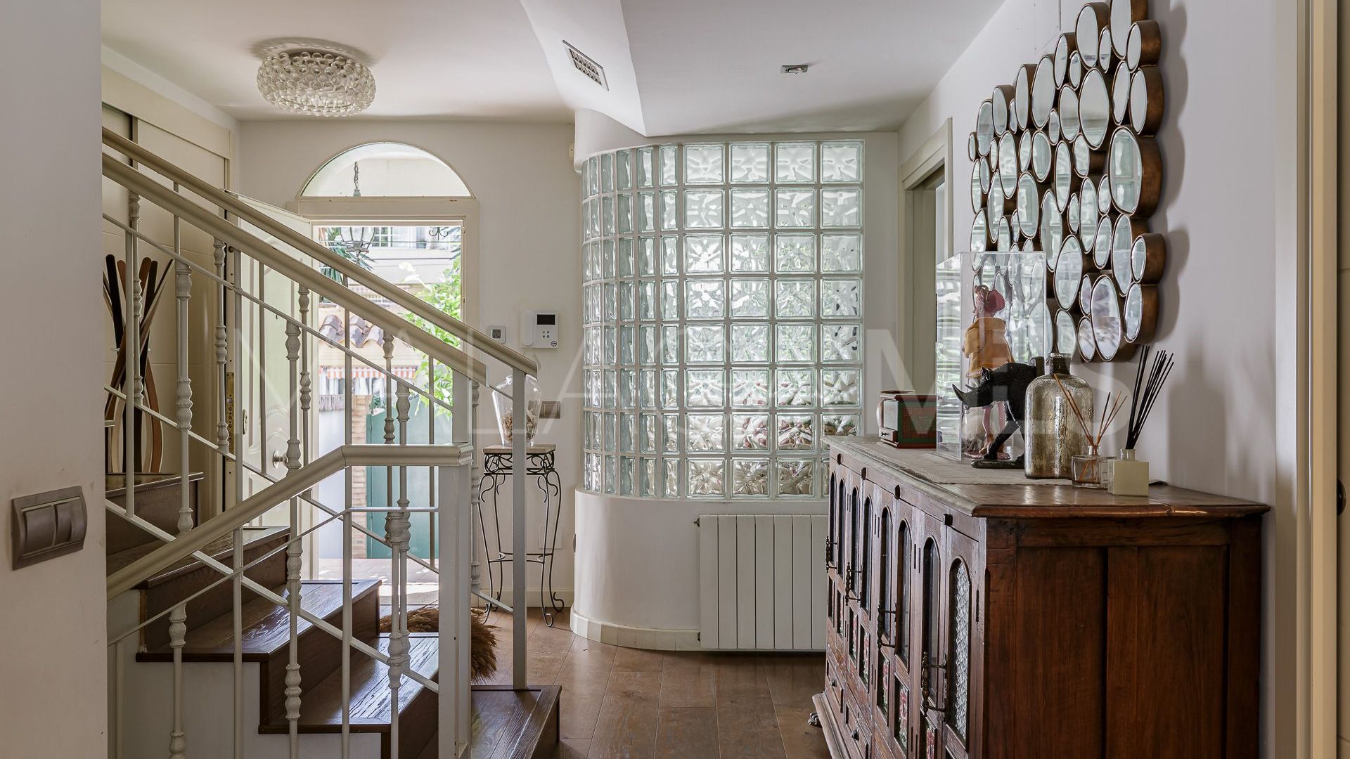 Buy pareado with 4 bedrooms in Pedregalejo