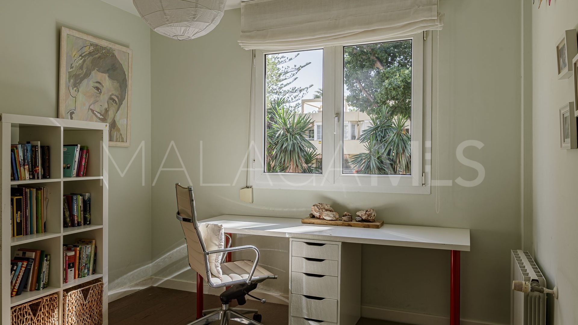 Buy pareado with 4 bedrooms in Pedregalejo