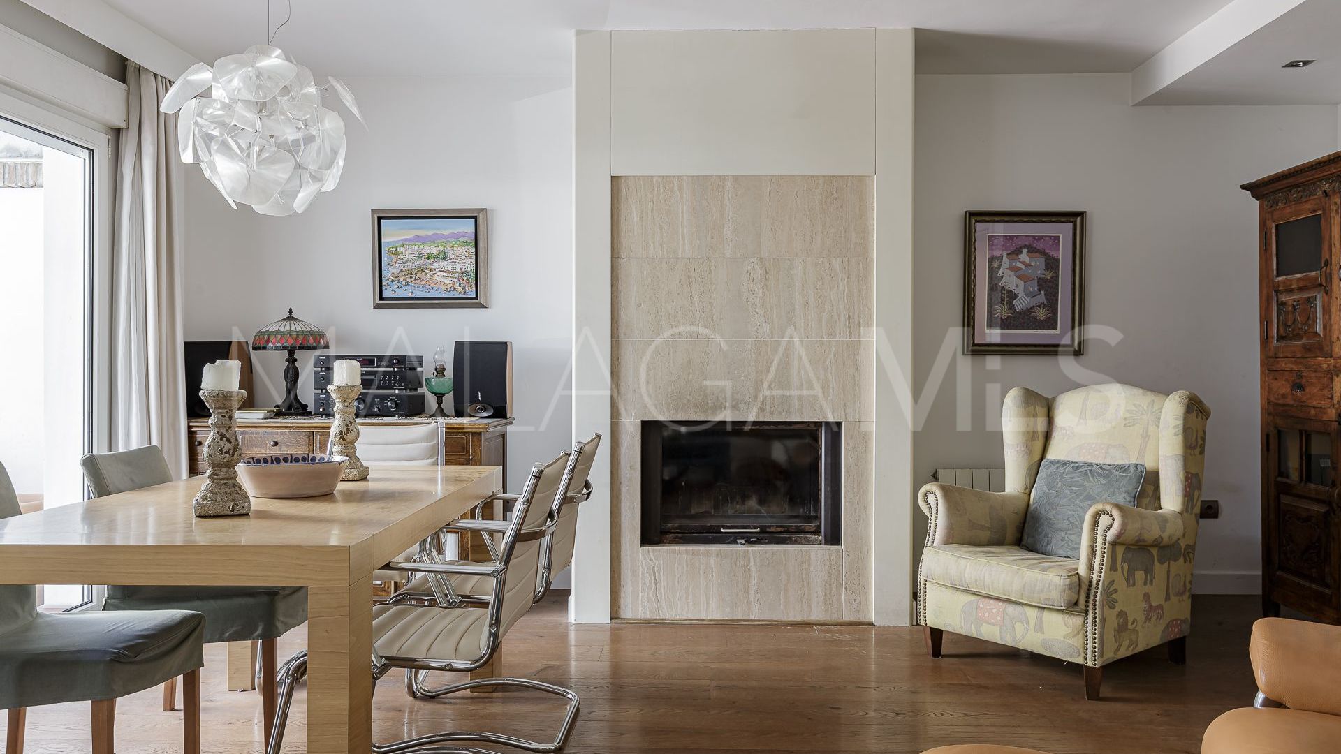 Buy pareado with 4 bedrooms in Pedregalejo