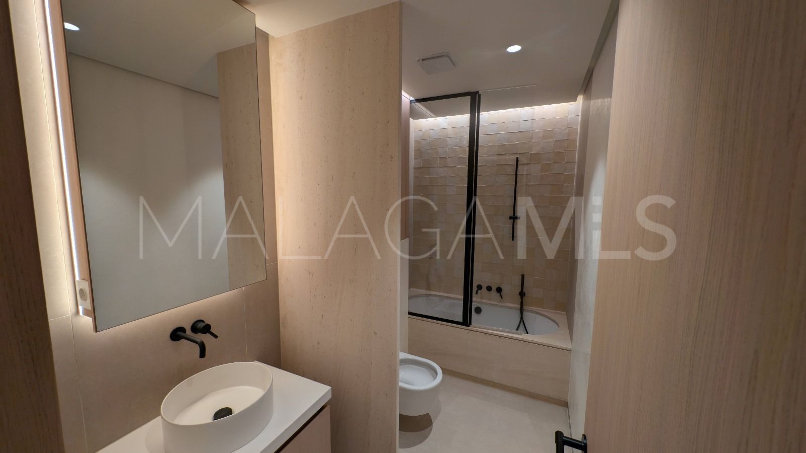 Appartement for sale in Malaga - Carretera de Cádiz