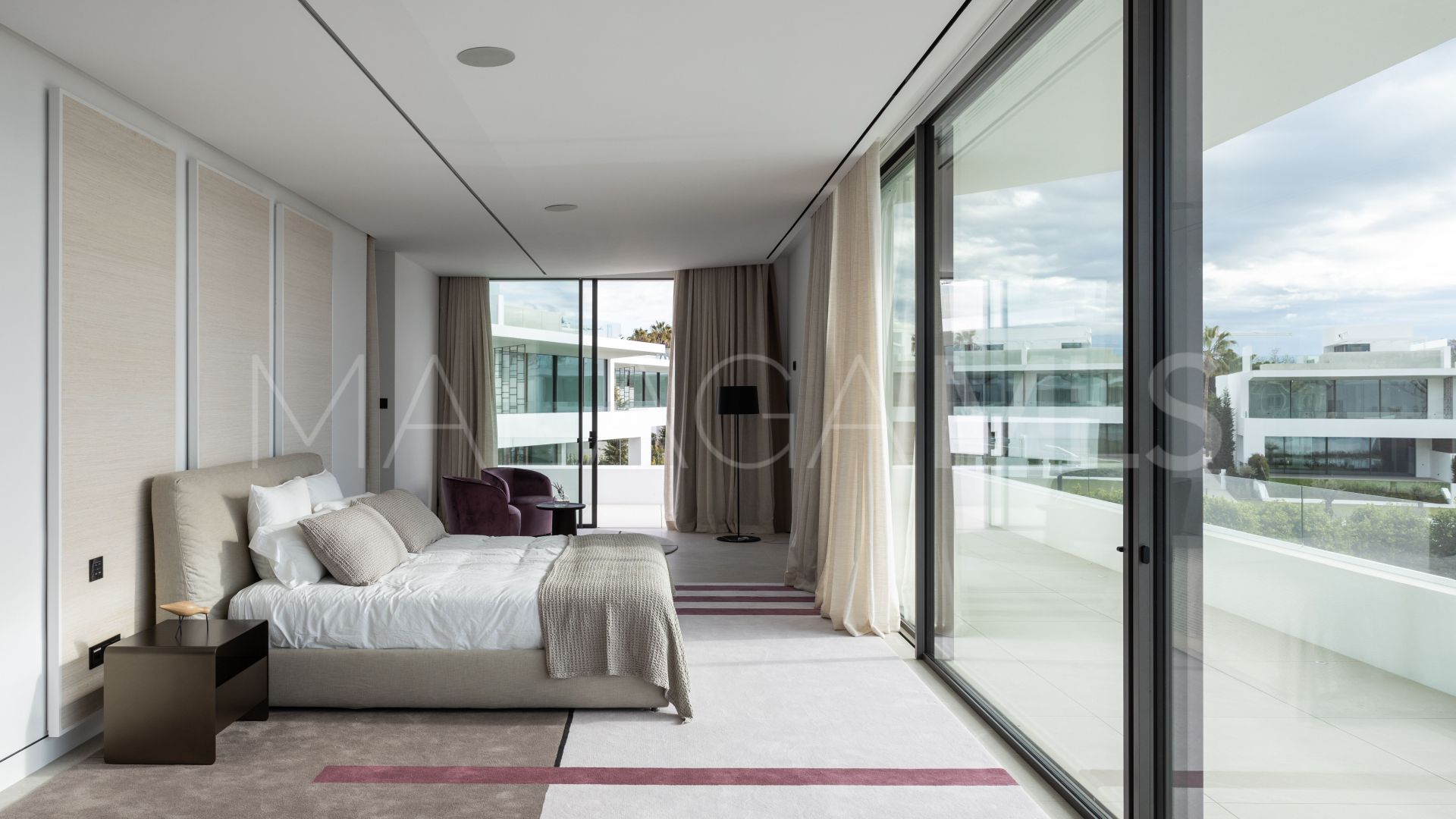 Villa for sale in Marbella Golden Mile