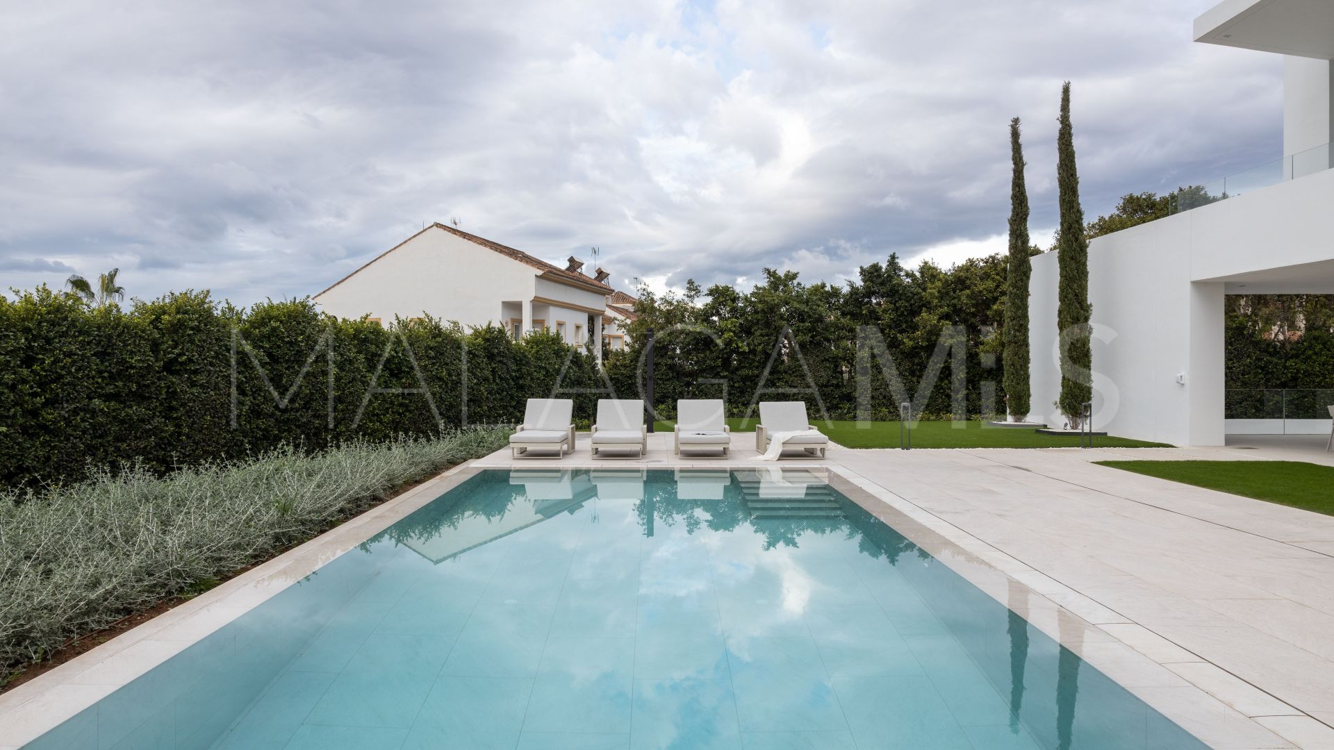 Villa for sale in Marbella Golden Mile