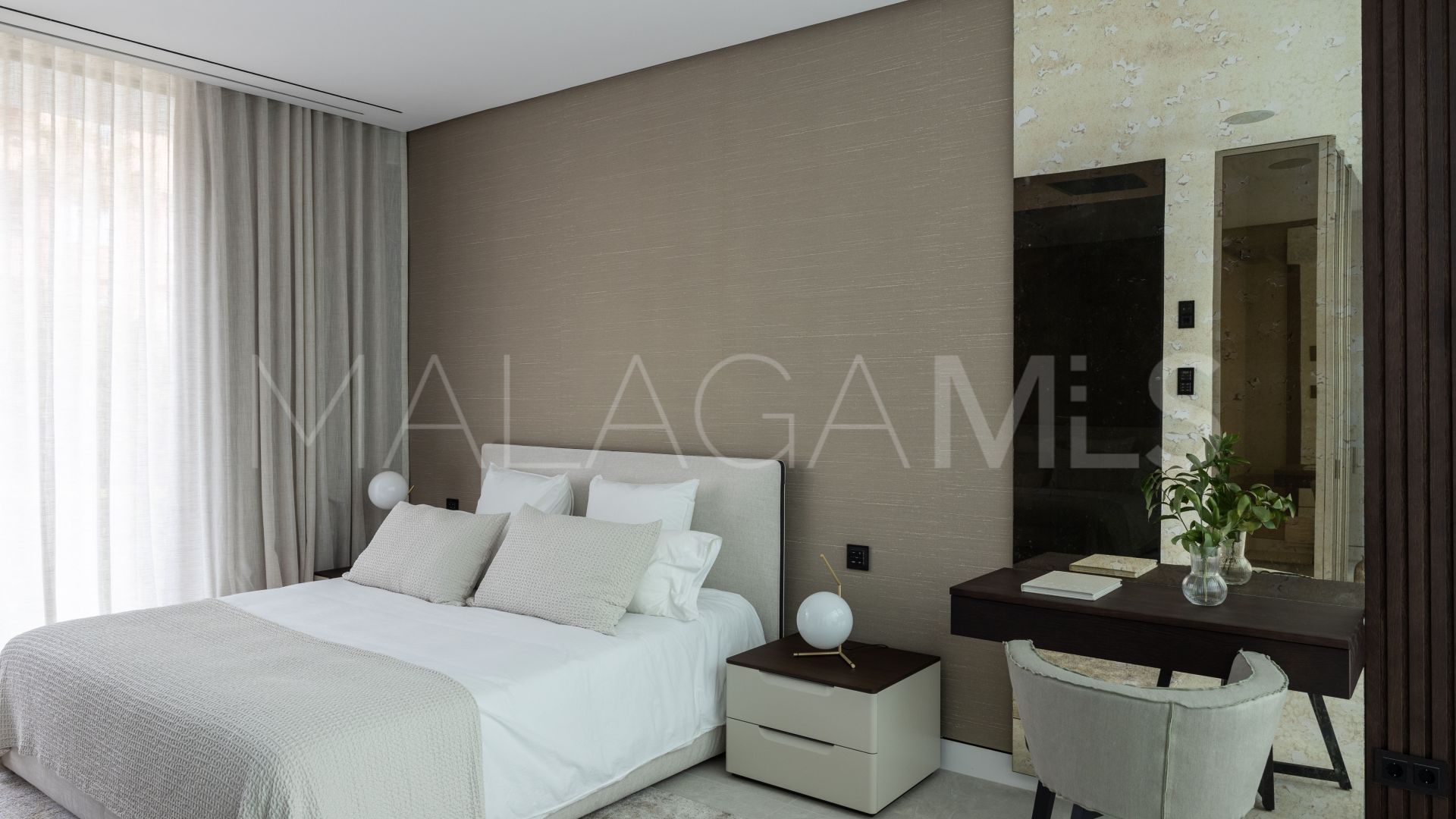 Villa for sale in Marbella Golden Mile