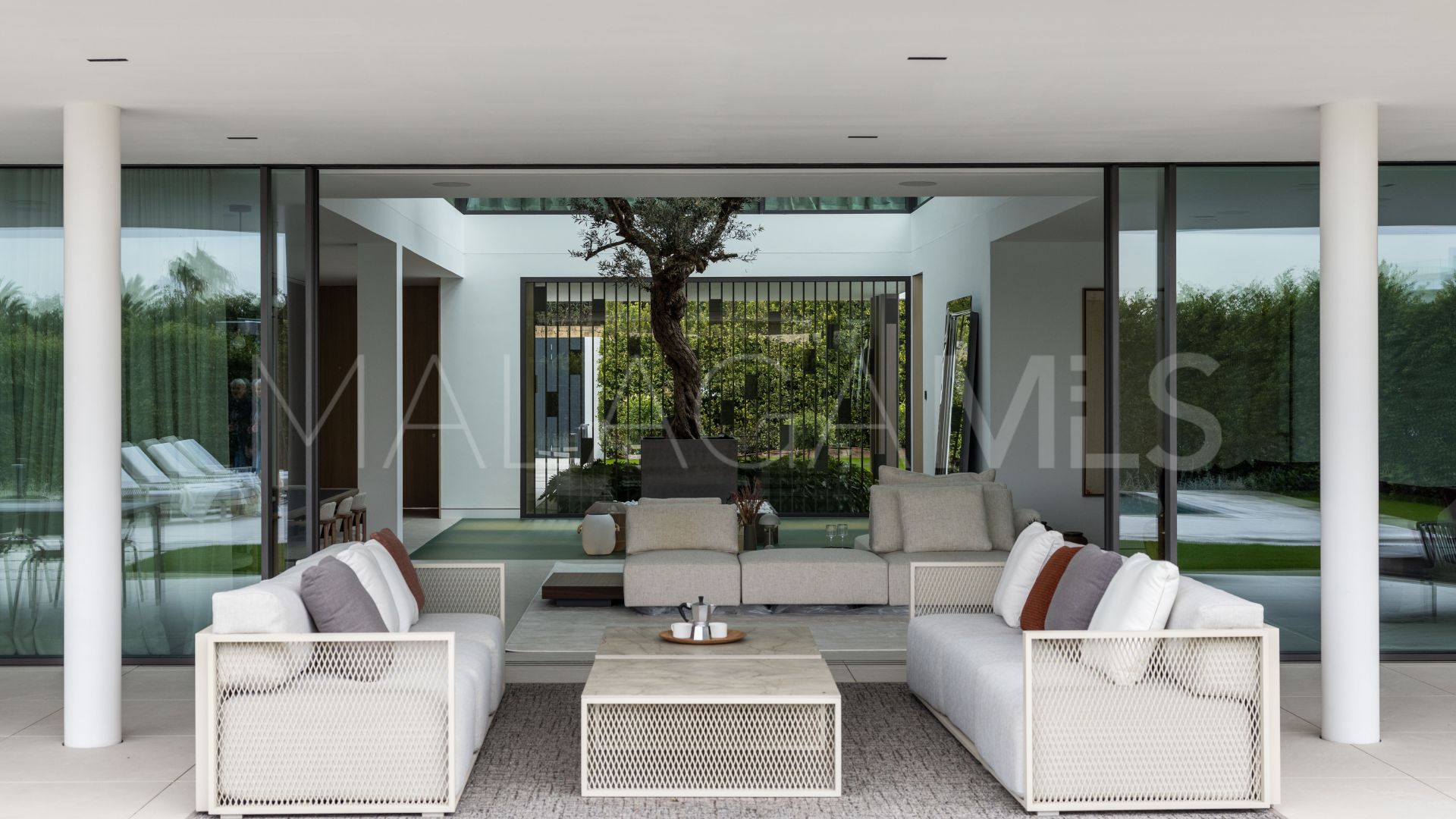 Villa for sale in Marbella Golden Mile