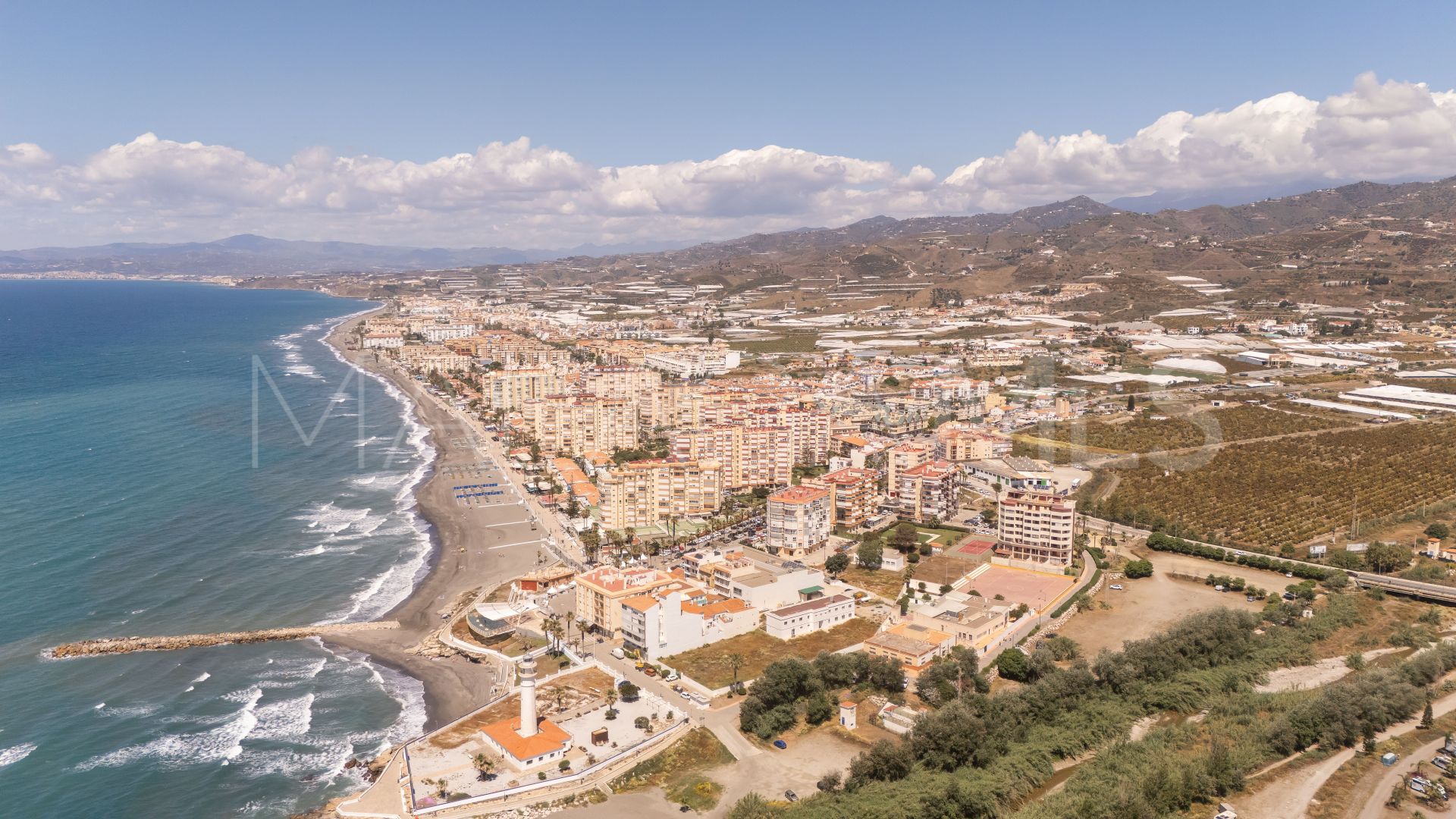 Se vende Ático in Torrox Costa de 3 bedrooms