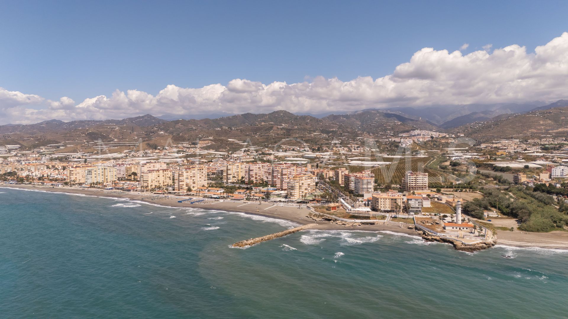 Se vende Ático in Torrox Costa de 3 bedrooms