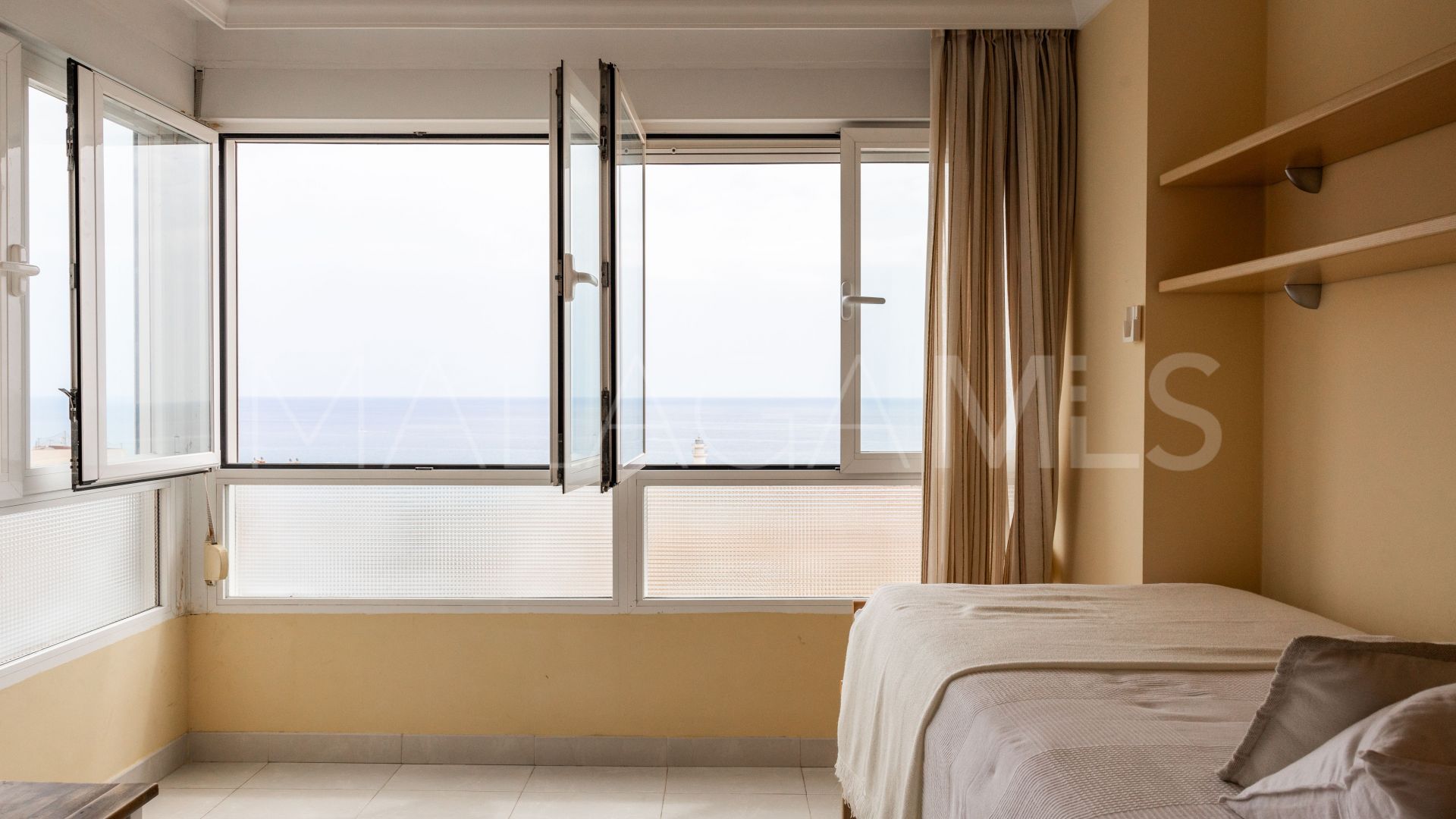 Se vende Ático in Torrox Costa de 3 bedrooms