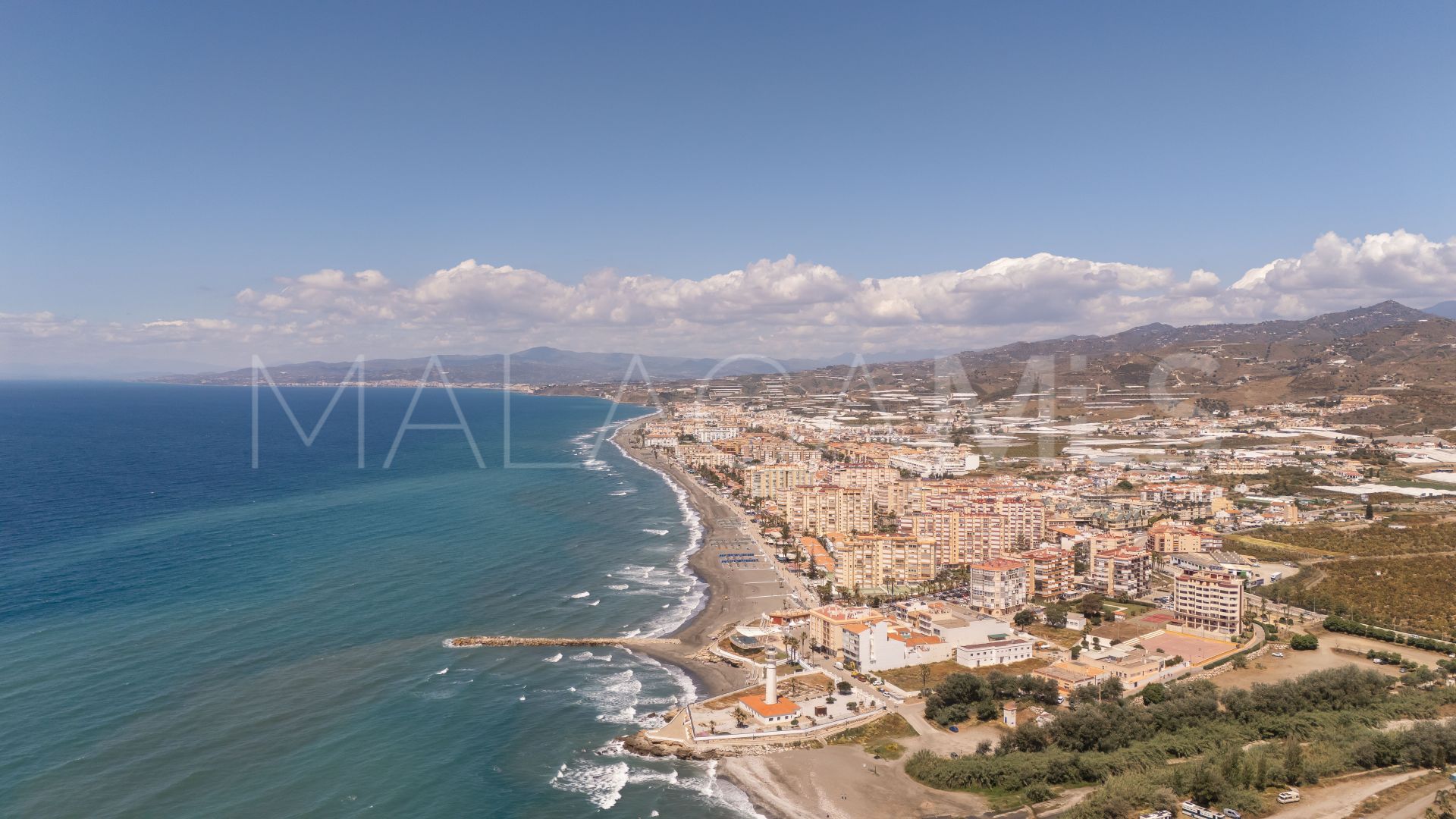 Se vende Ático in Torrox Costa de 3 bedrooms