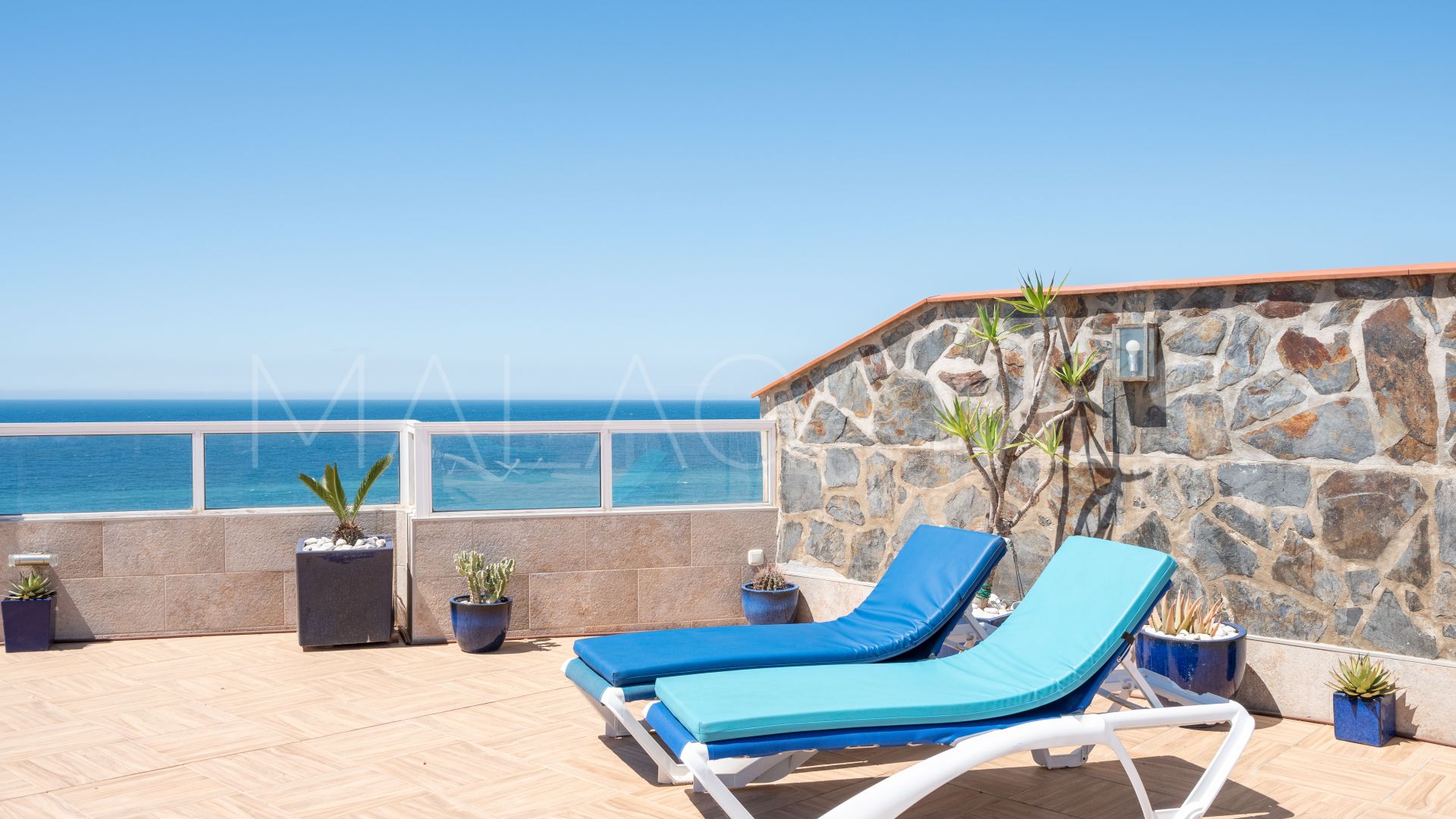 Se vende Ático in Torrox Costa de 3 bedrooms