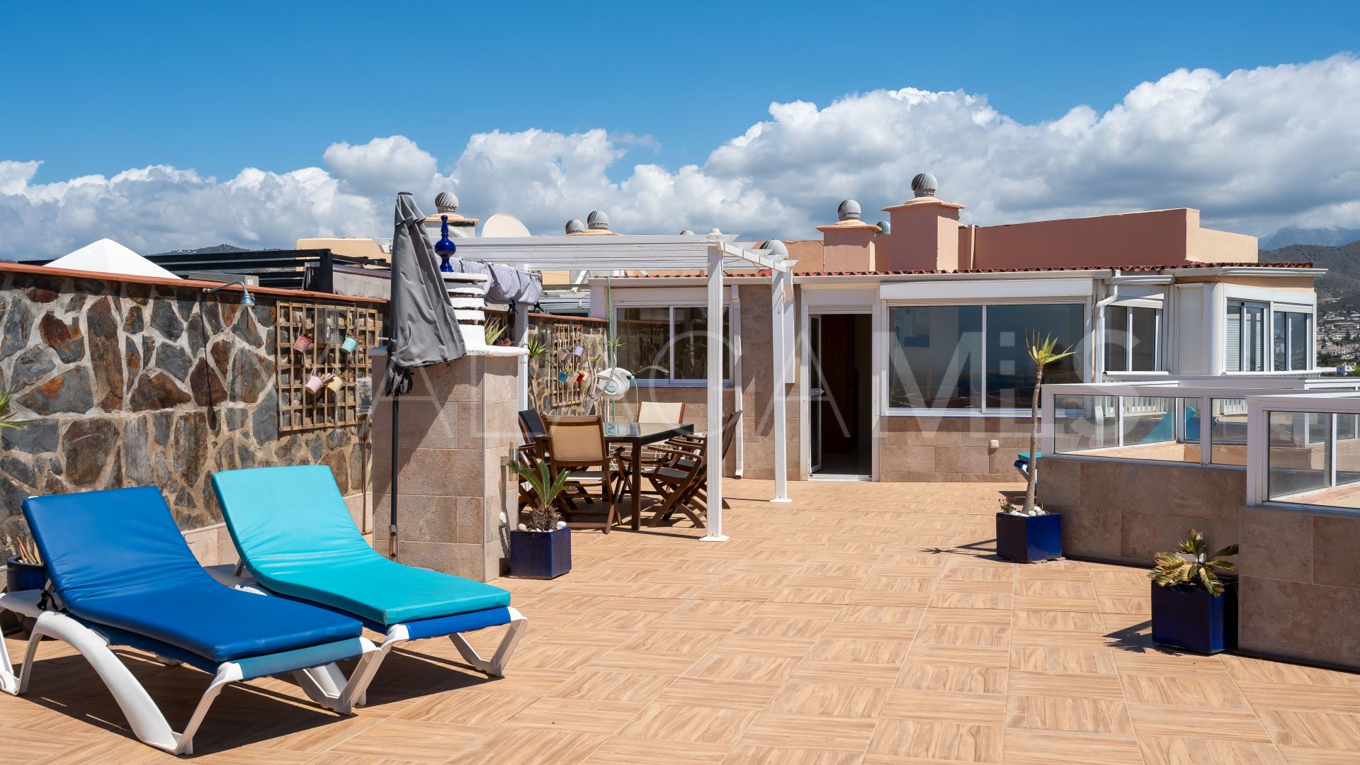 Se vende Ático in Torrox Costa de 3 bedrooms