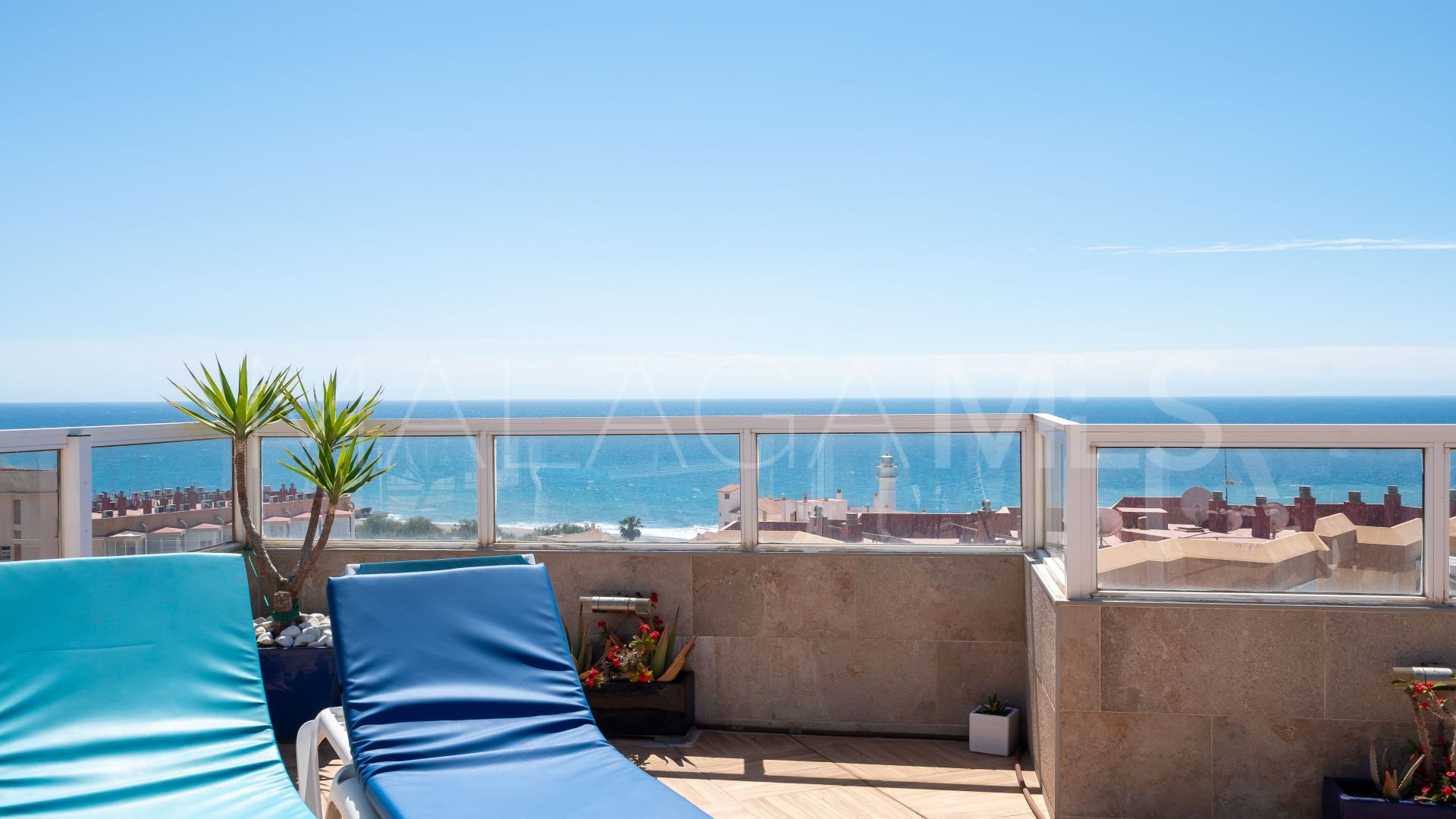 Se vende Ático in Torrox Costa de 3 bedrooms