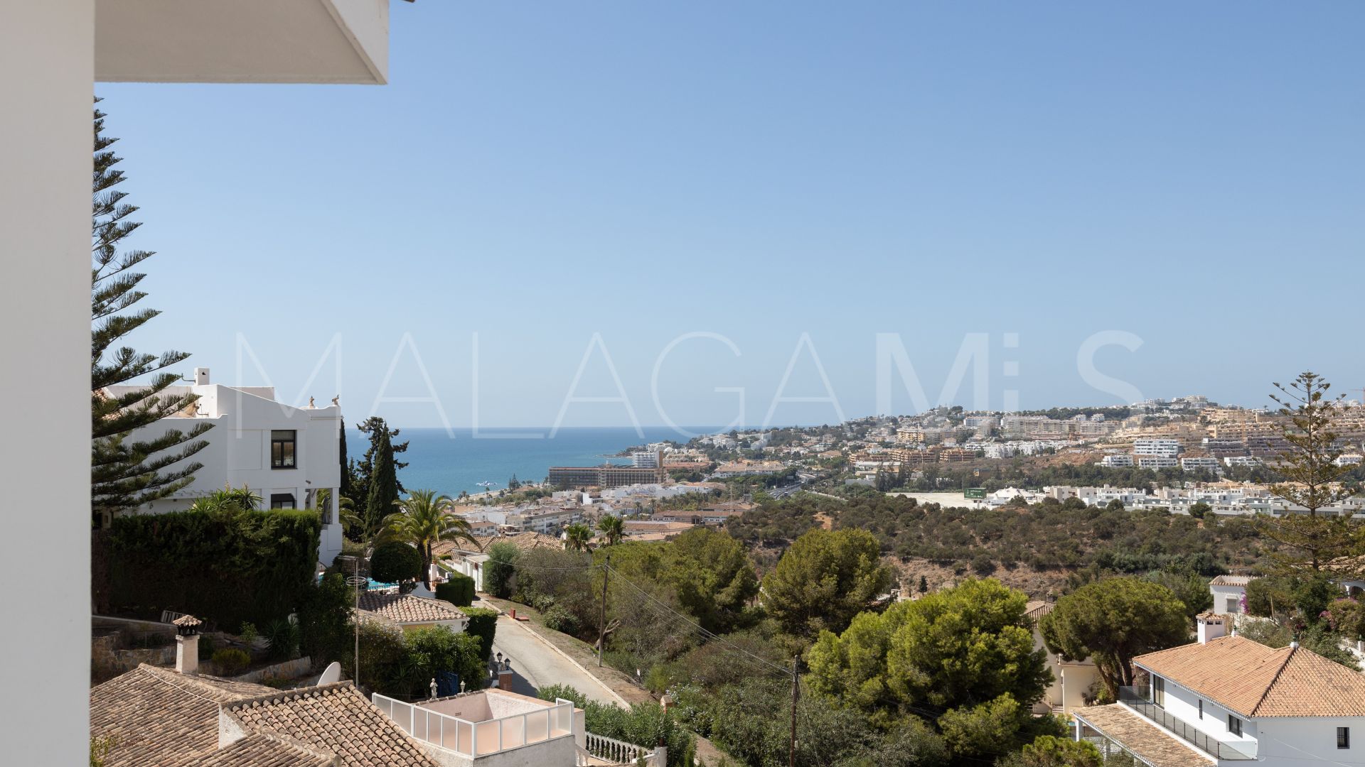 Villa for sale with 4 bedrooms in Cala de Mijas