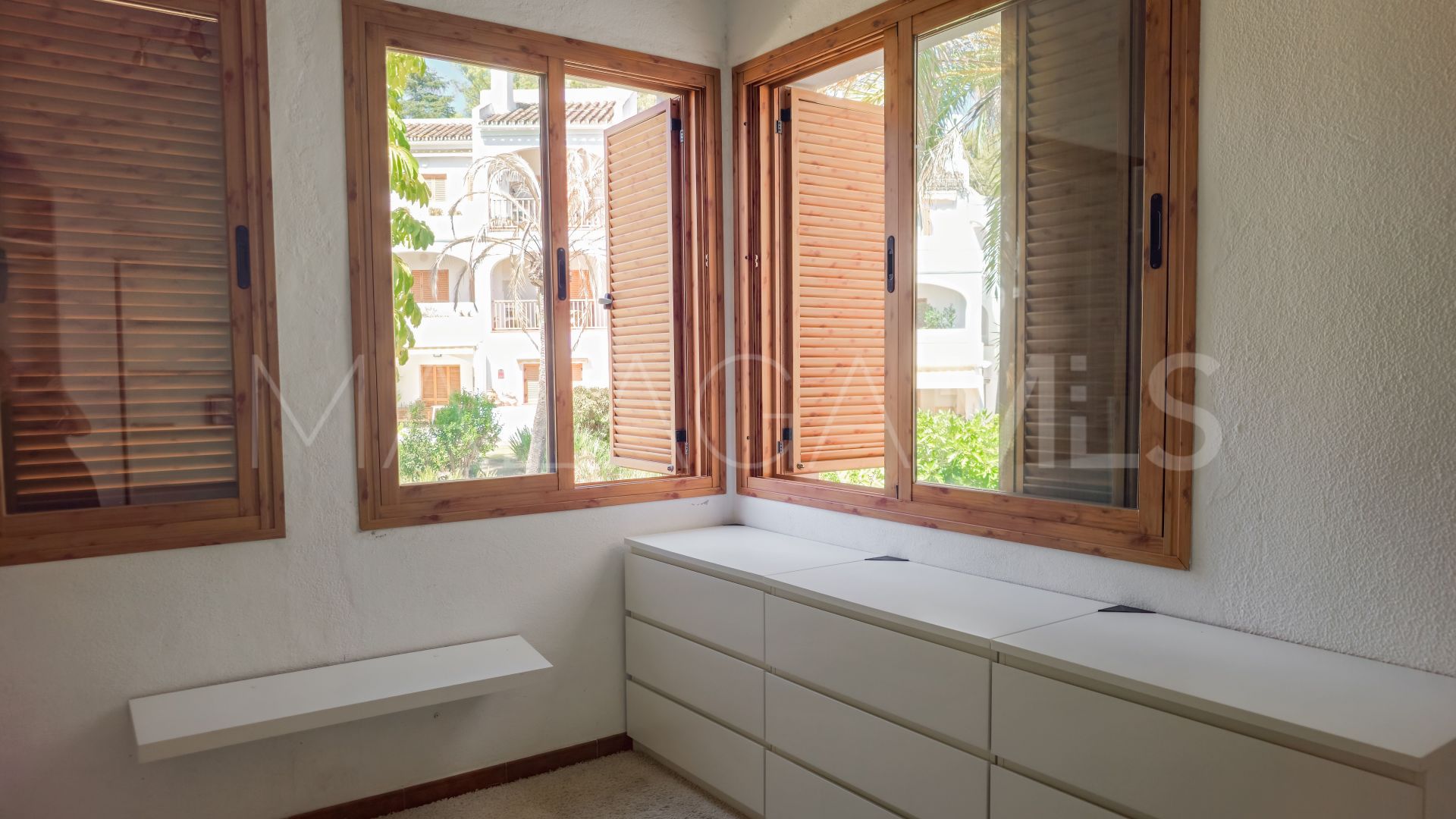 Duplex-wohnung for sale in Nueva Andalucia