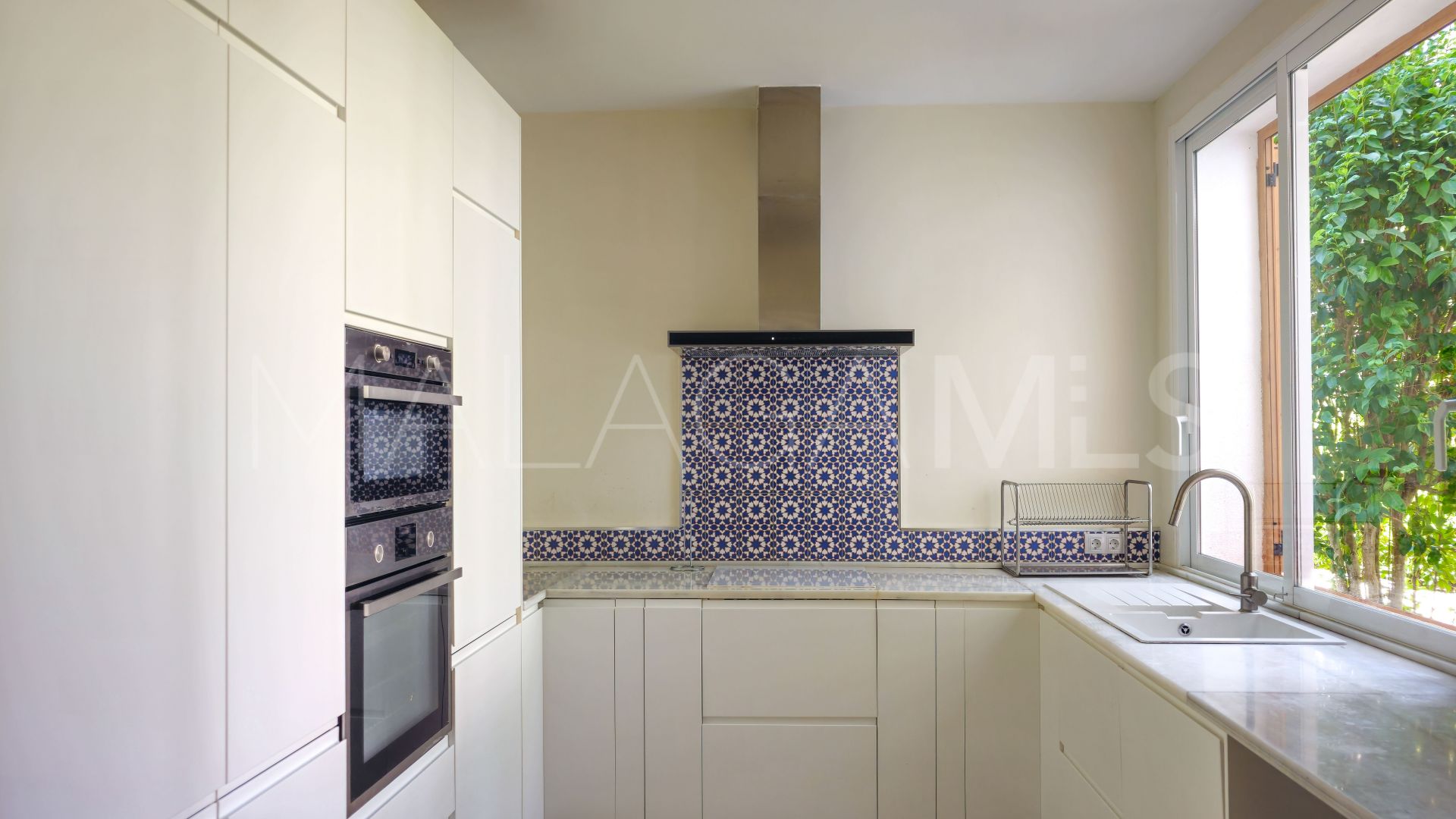 Duplex-wohnung for sale in Nueva Andalucia