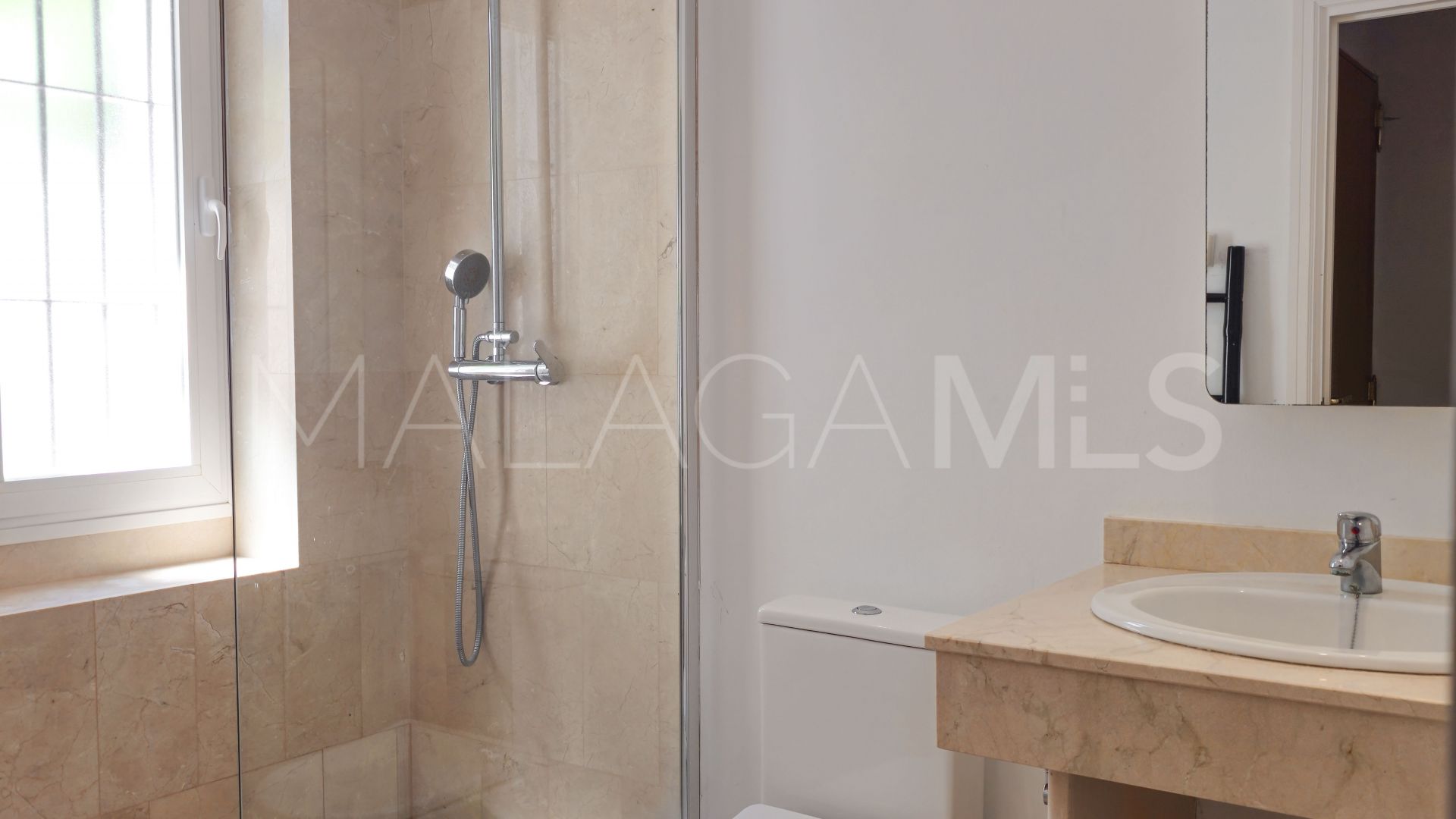 Duplex-wohnung for sale in Nueva Andalucia