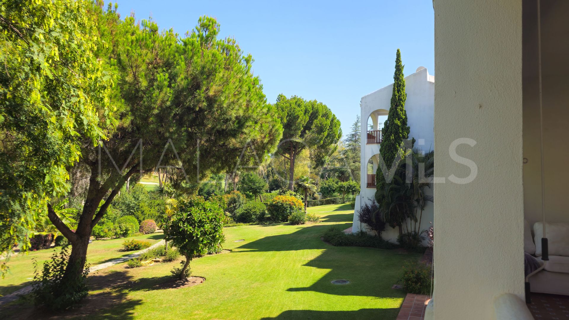 Duplex-wohnung for sale in Nueva Andalucia