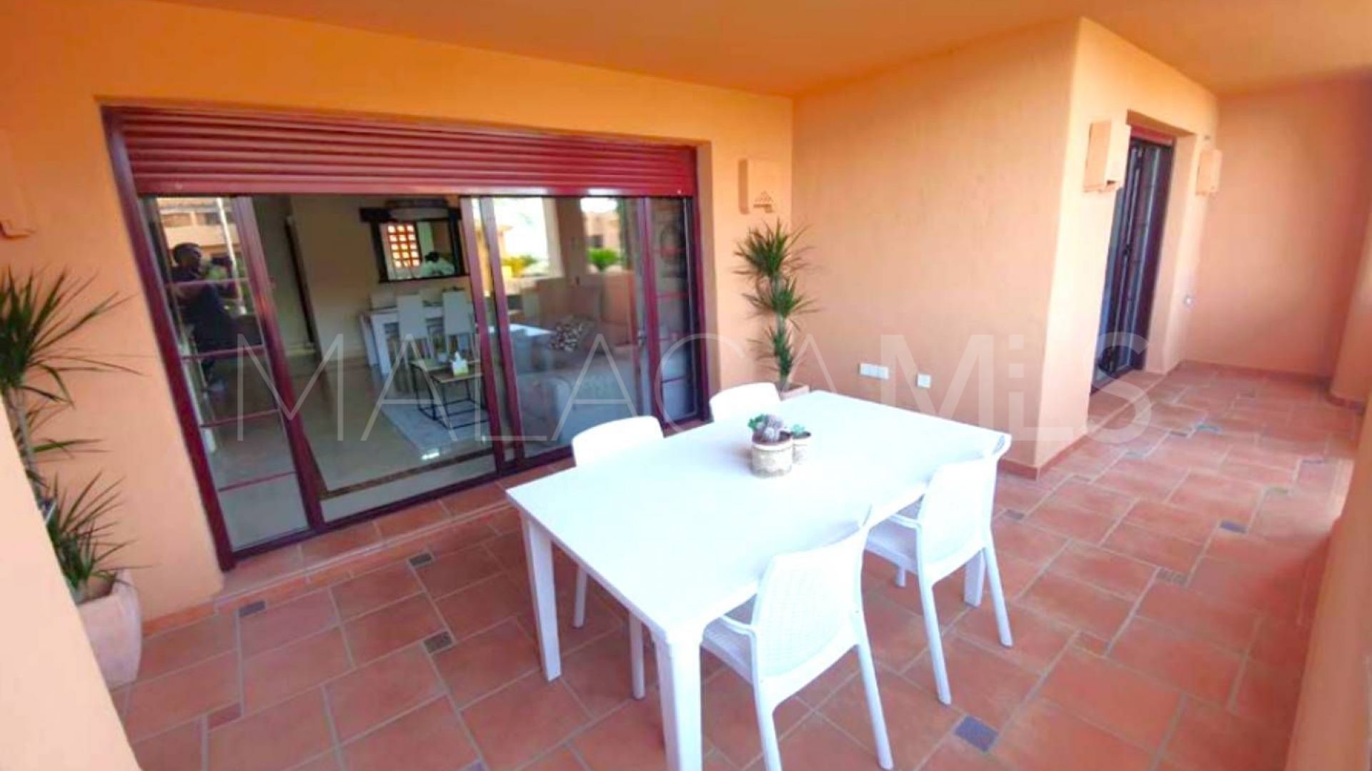 Buy ground floor apartment with 2 bedrooms in El Soto de Marbella