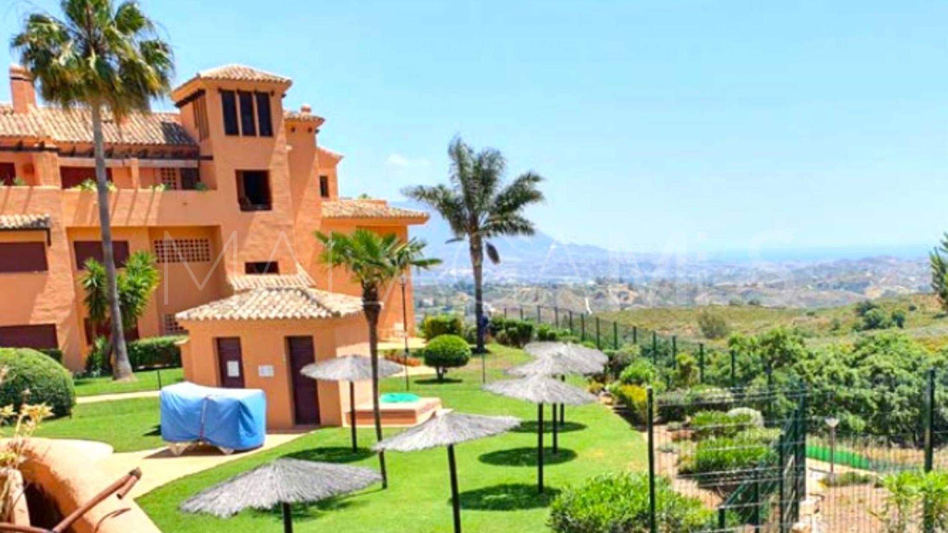 Apartamento planta baja with 2 bedrooms for sale in El Soto de Marbella