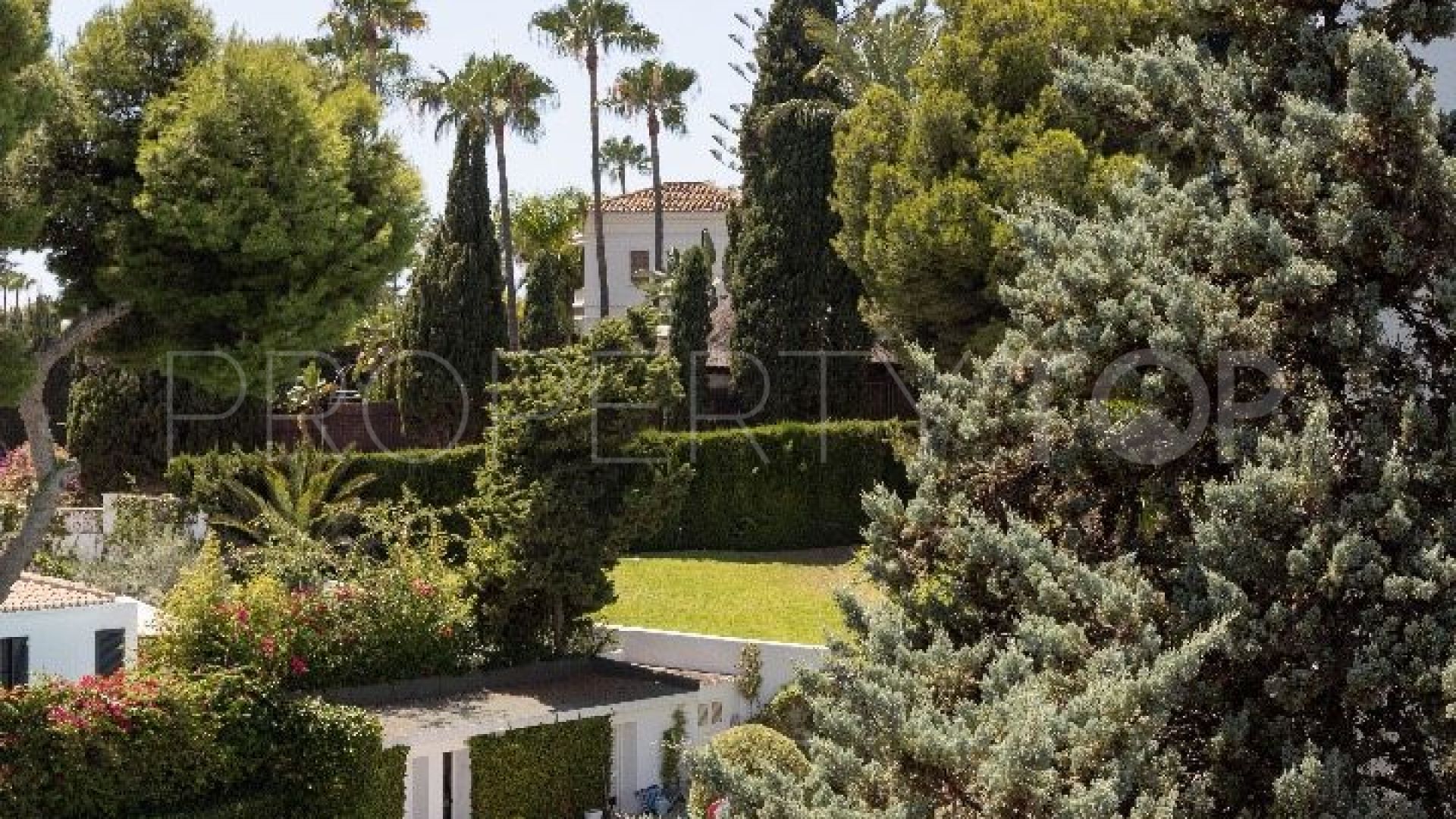 Marbella City penthouse for sale