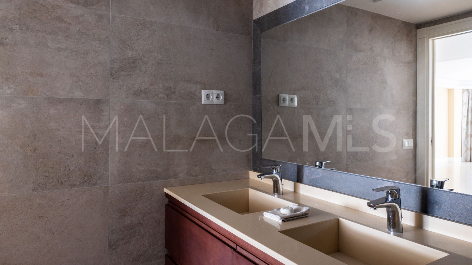 Apartment for sale in La Malagueta - La Caleta