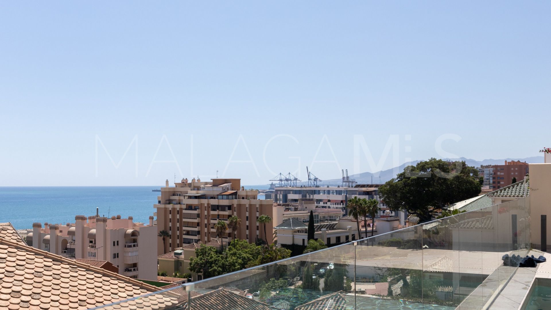 For sale penthouse in Malaga - Este