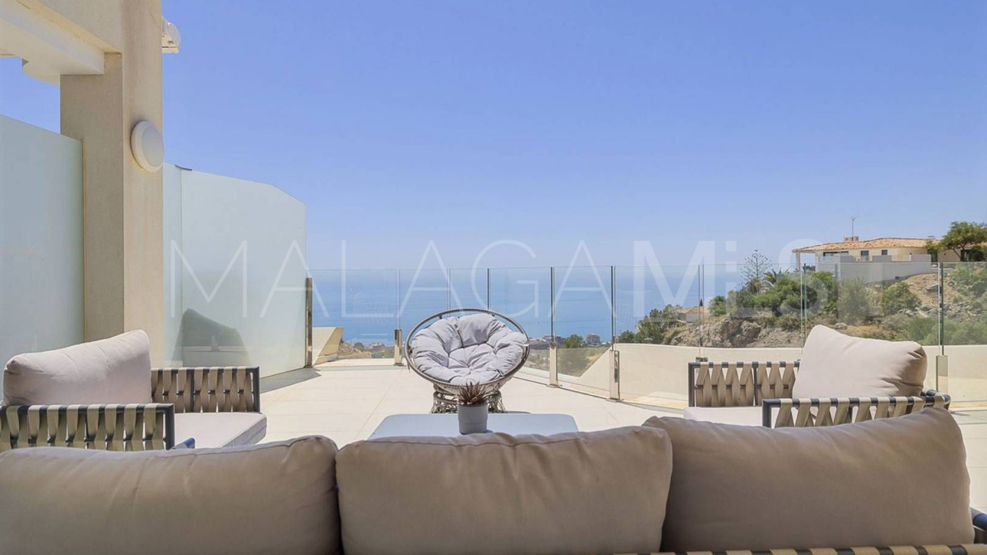 Buy penthouse in La Capellania