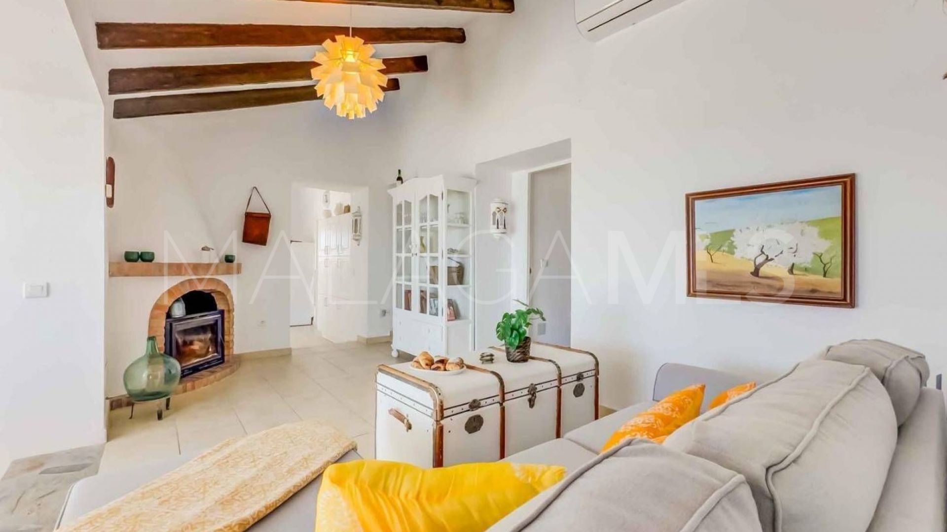 Finca with 2 bedrooms for sale in Sayalonga