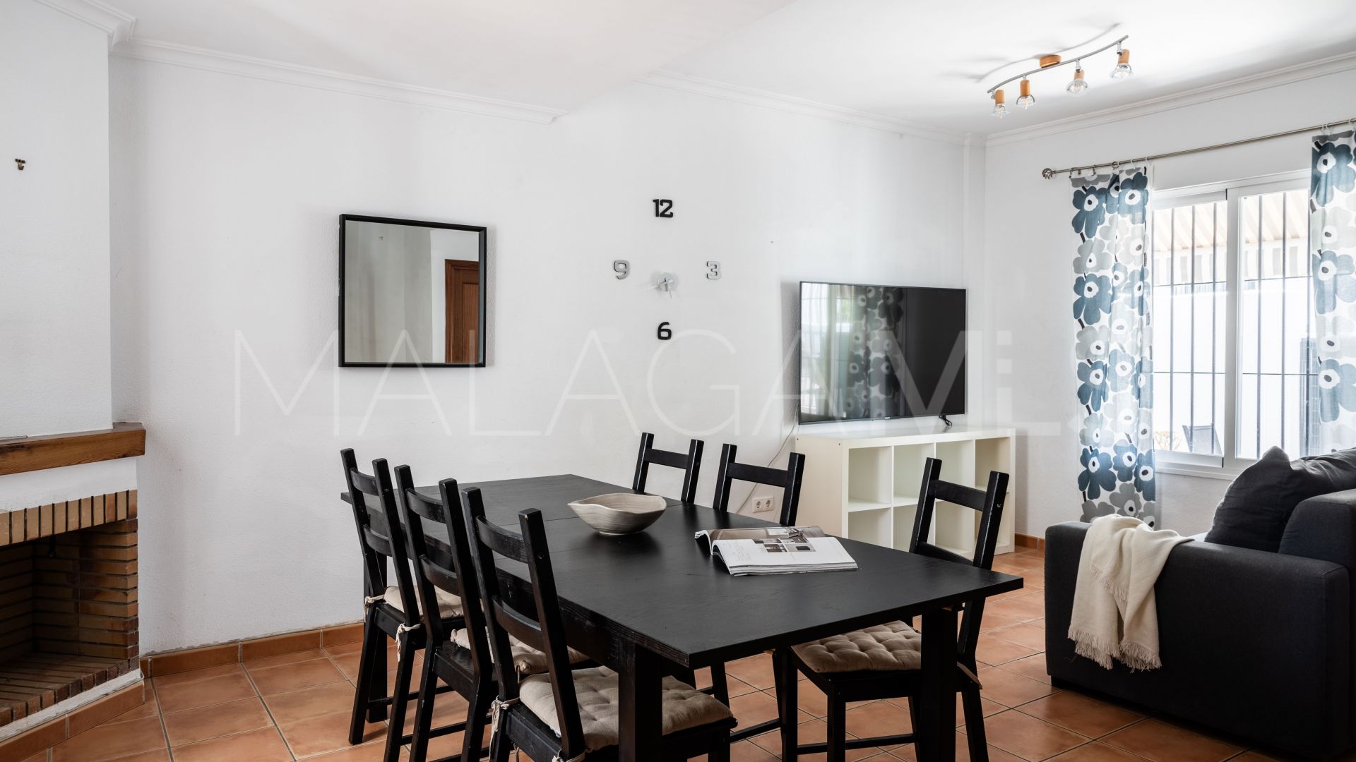 For sale Torreblanca town house with 4 bedrooms