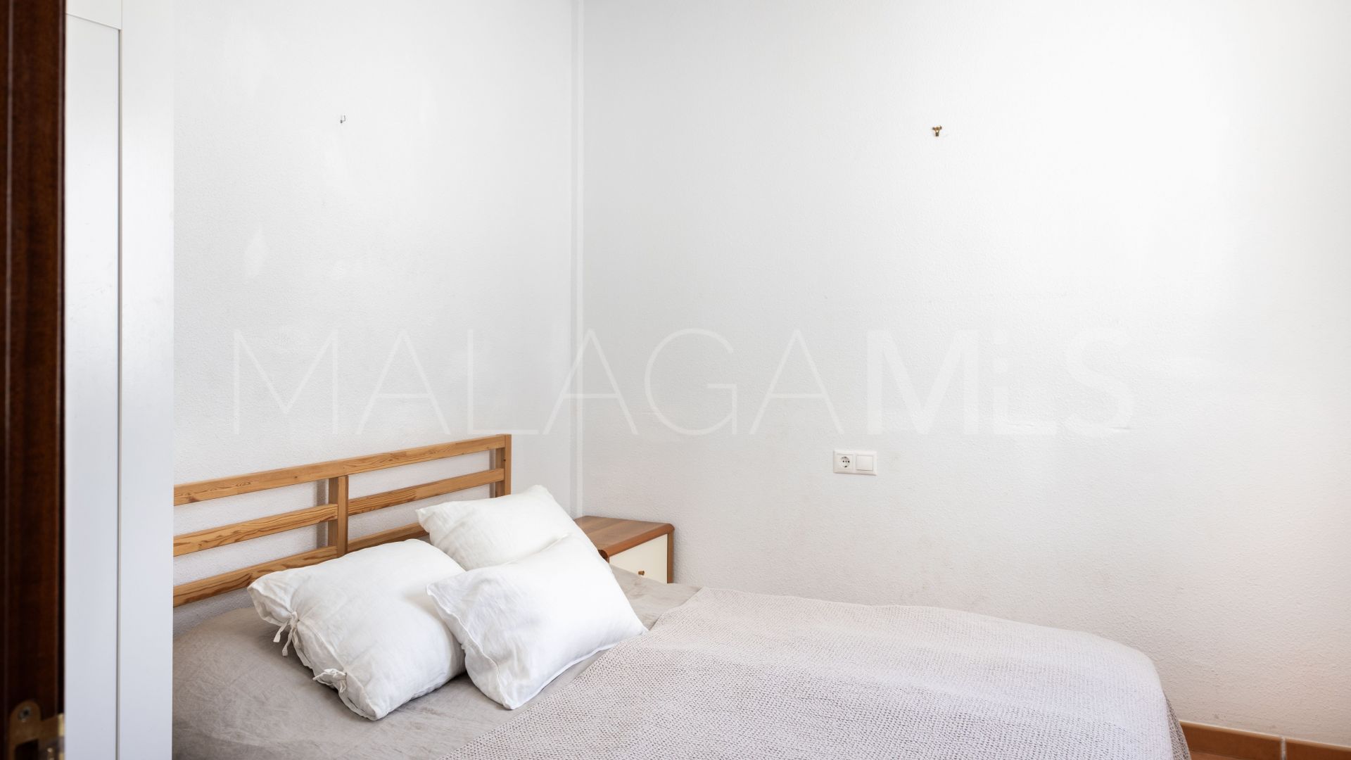 For sale Torreblanca town house with 4 bedrooms