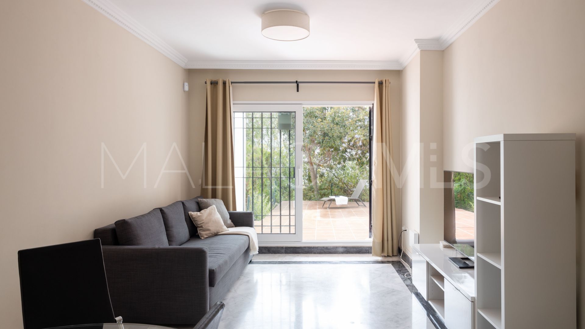 Appartement rez de chaussée for sale in Nueva Andalucia