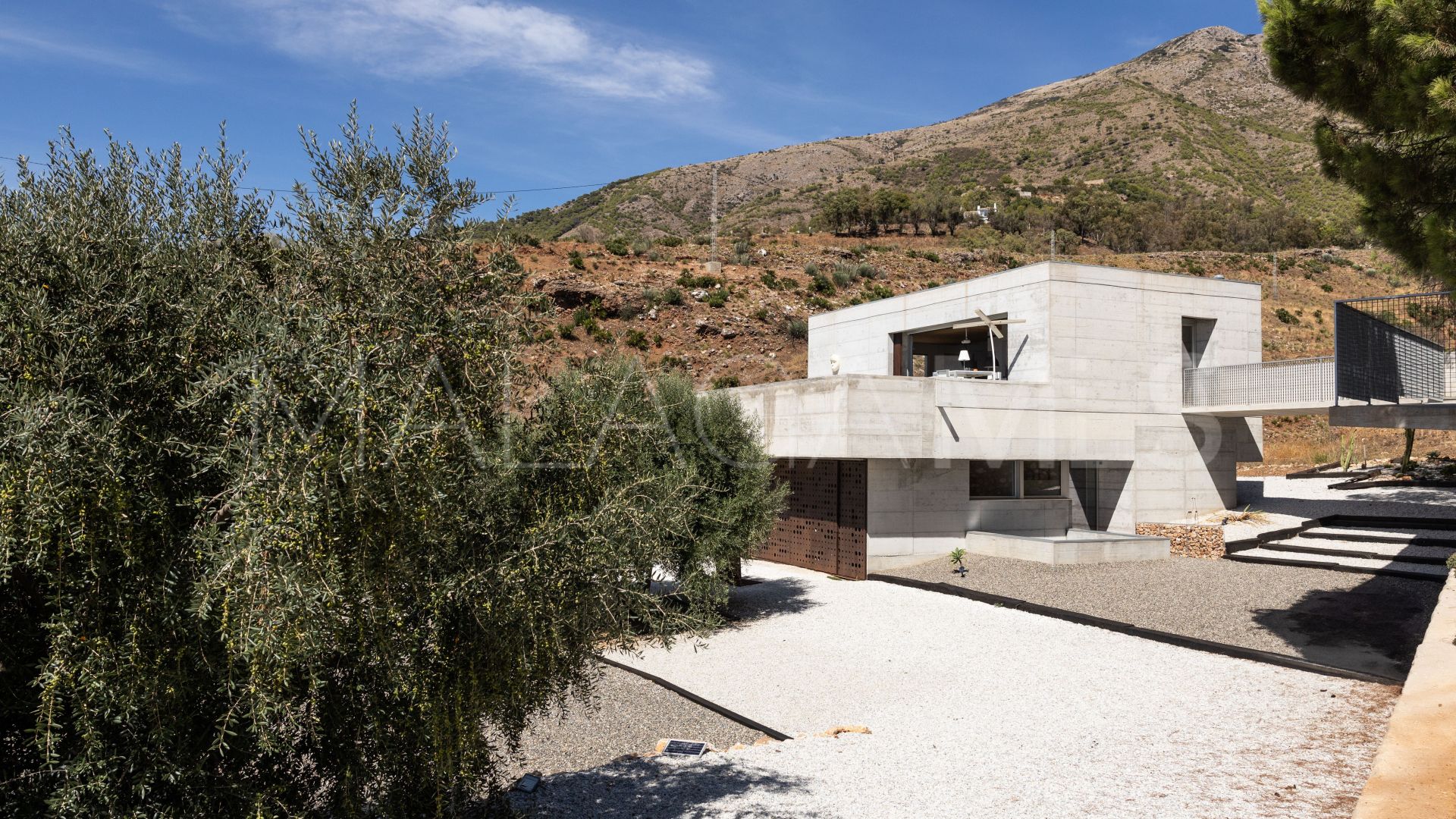 Villa for sale in Mijas