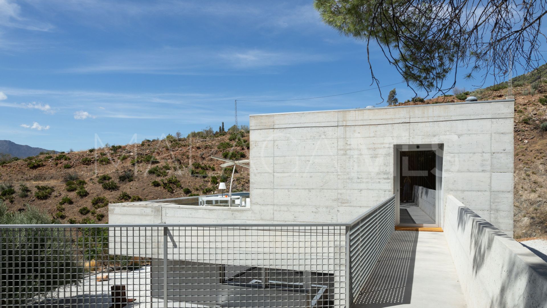 Villa for sale in Mijas