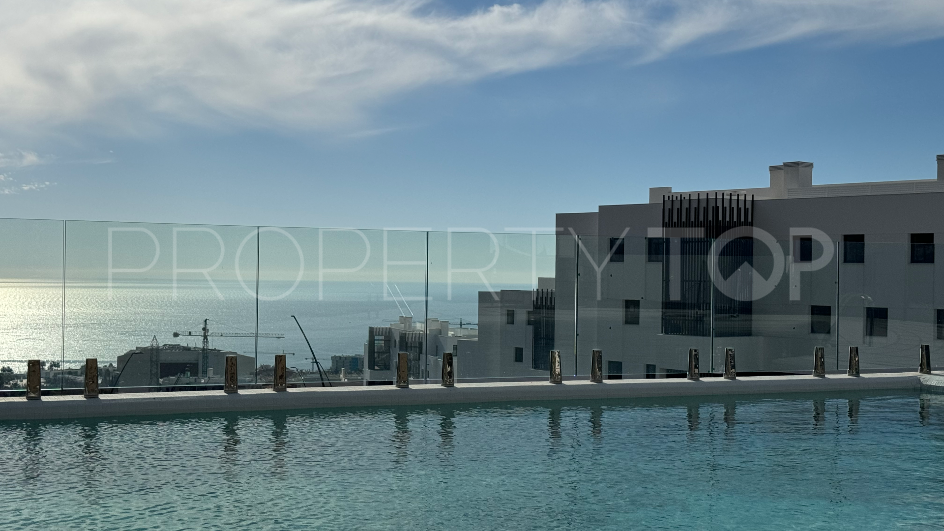 For sale penthouse in El Higueron