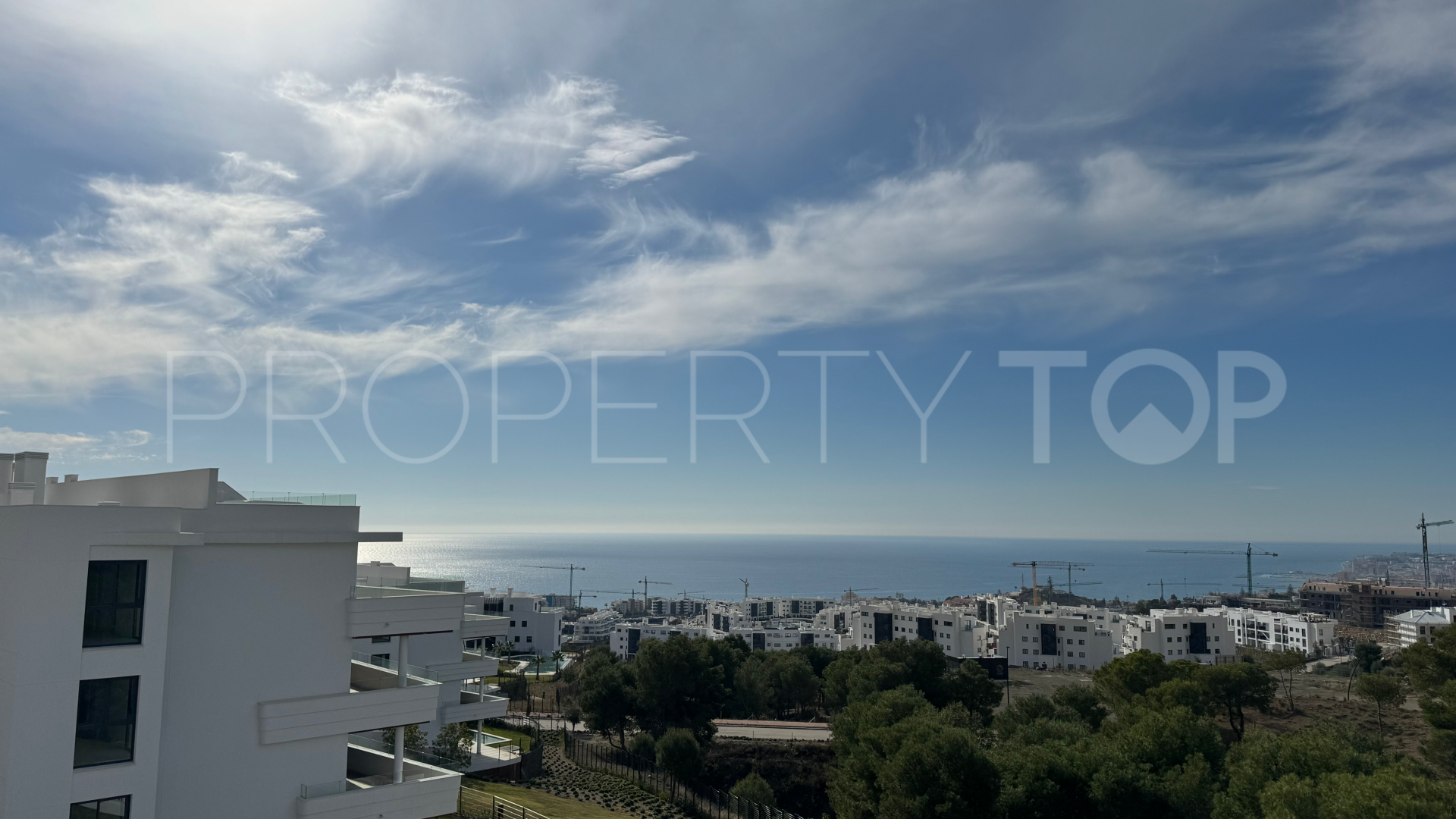 For sale penthouse in El Higueron