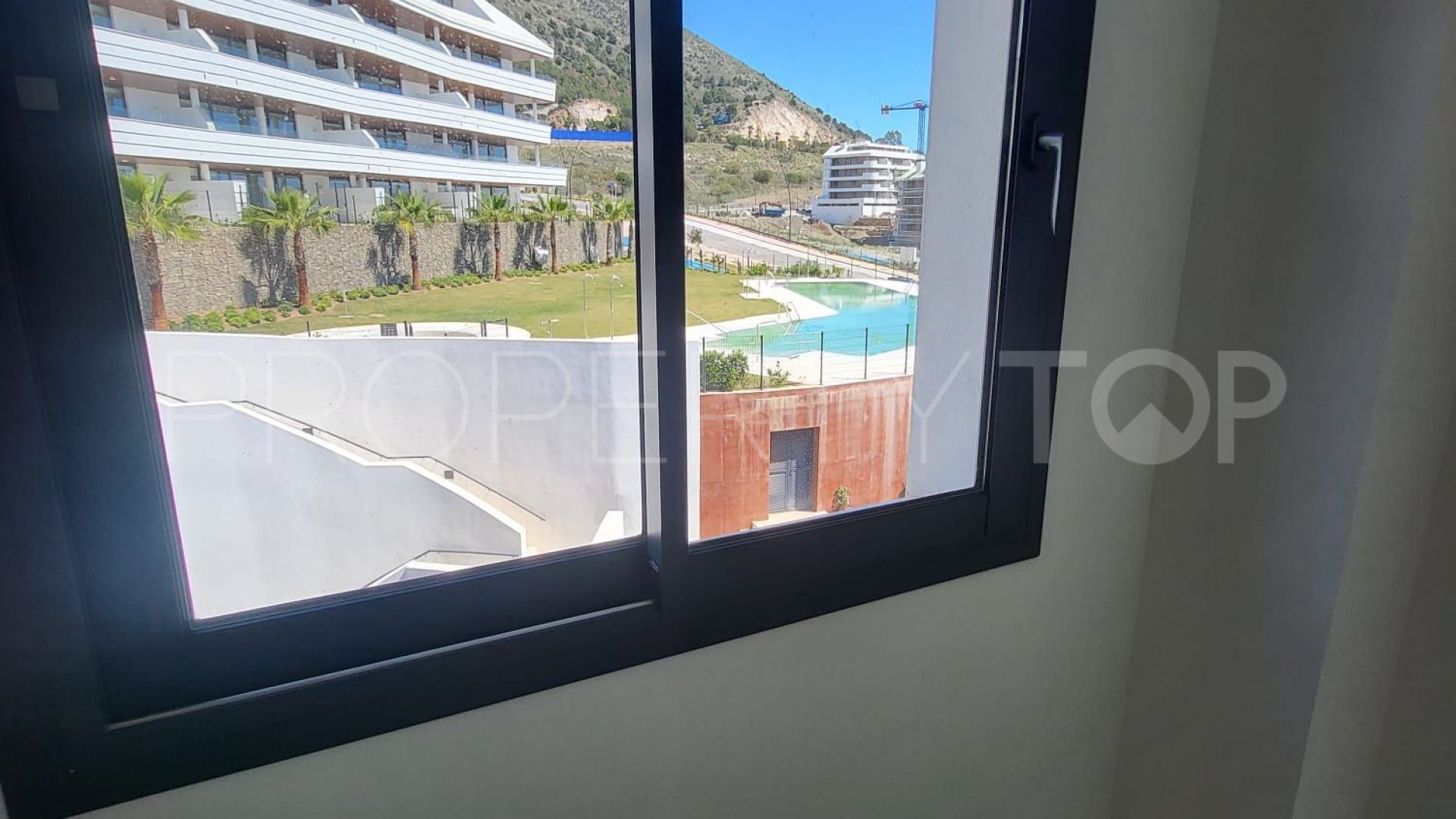 Atico duplex en venta con 2 dormitorios en El Higueron