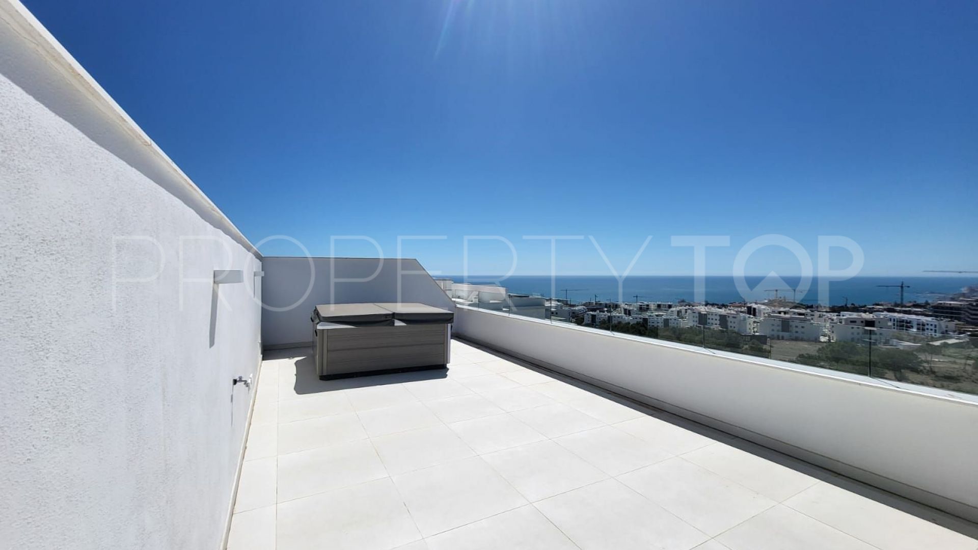 2 bedrooms duplex penthouse for sale in El Higueron