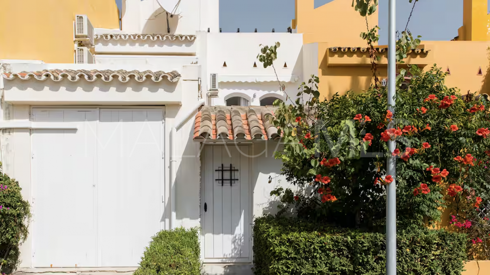Maison de ville for sale in Nueva Andalucia