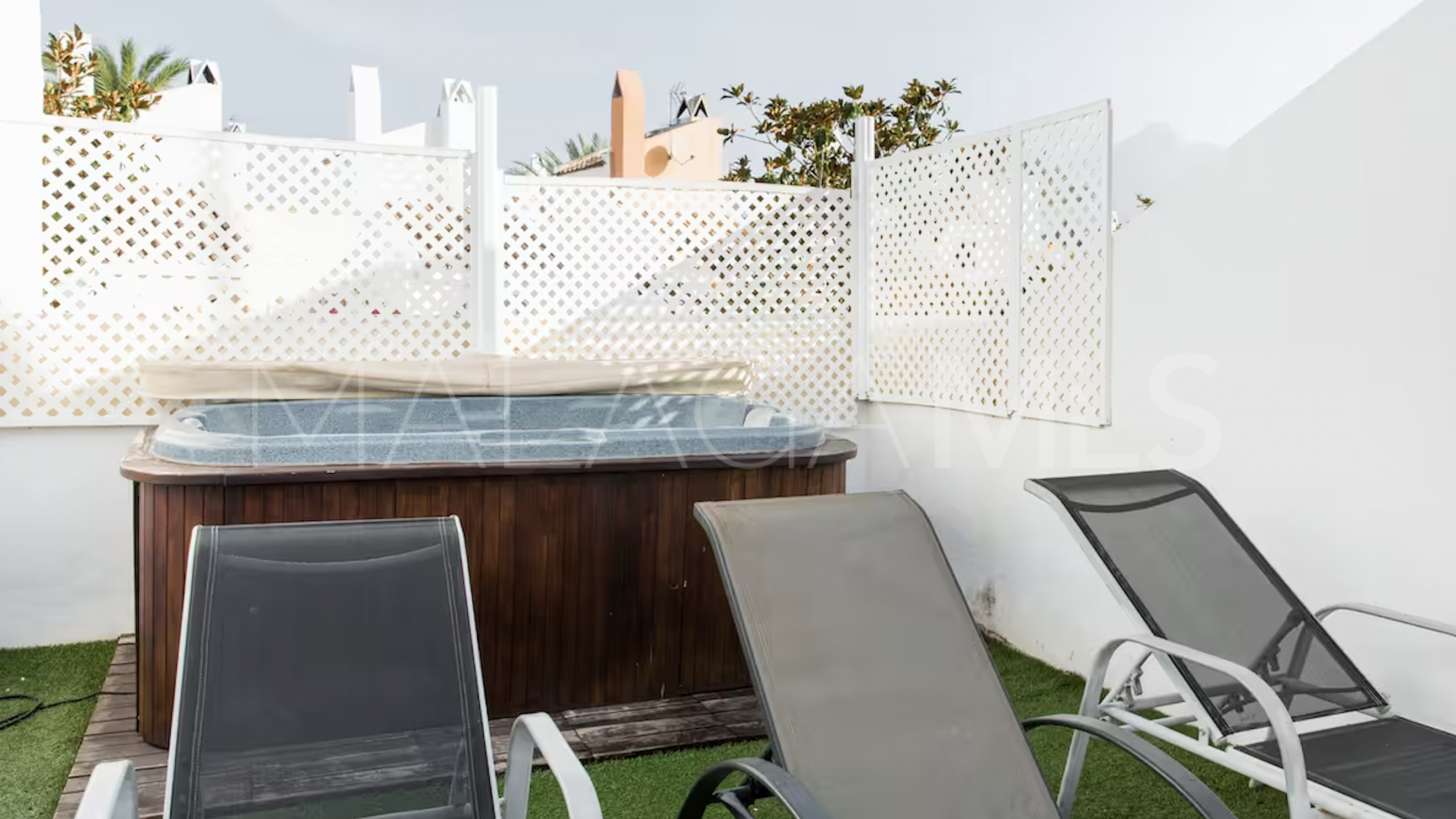 Maison de ville for sale in Nueva Andalucia