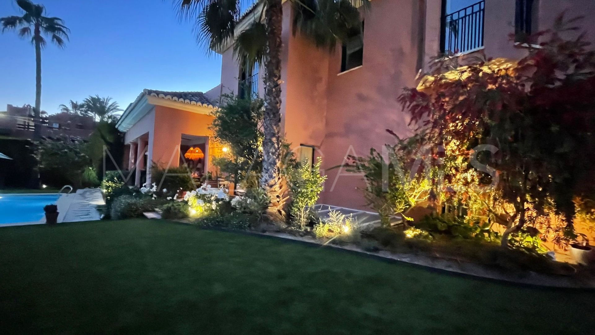 Villa for sale in Golden Mile