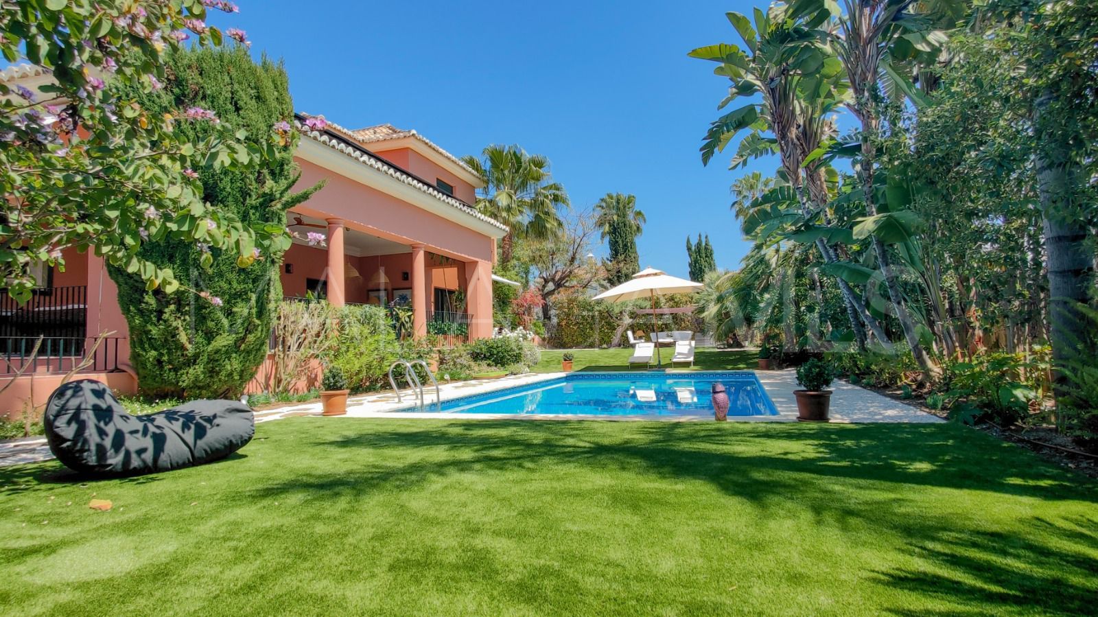 Villa for sale in Golden Mile