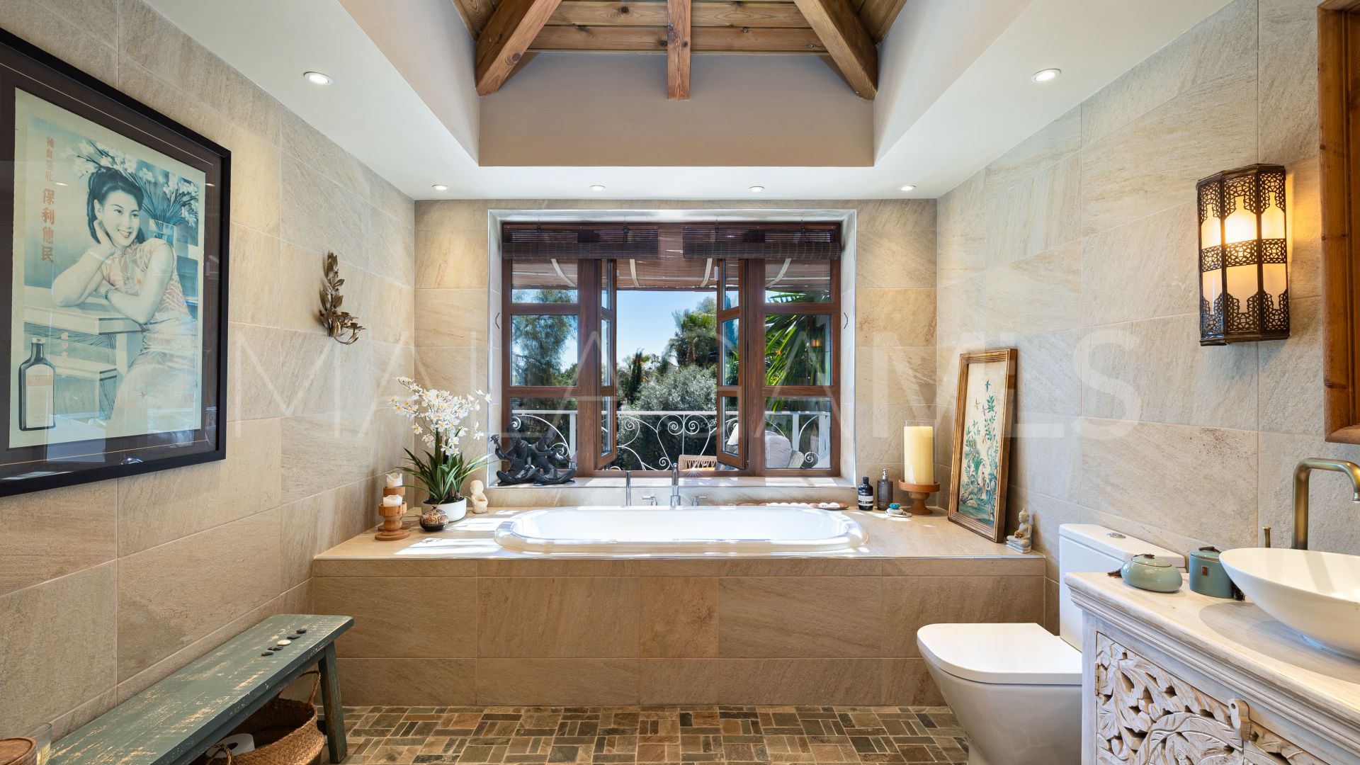 Se vende villa with 4 bedrooms in Marbella Country Club