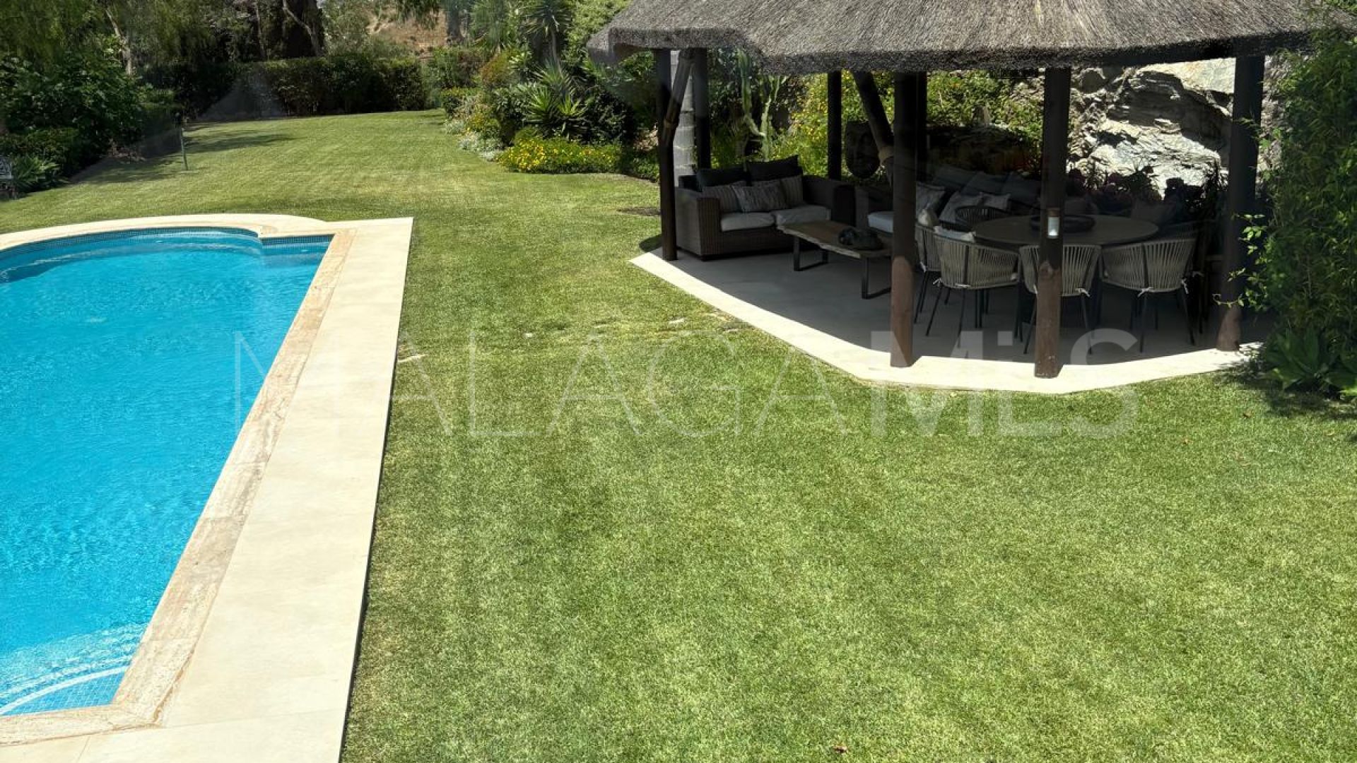 Buy villa in Marbella Golden Mile